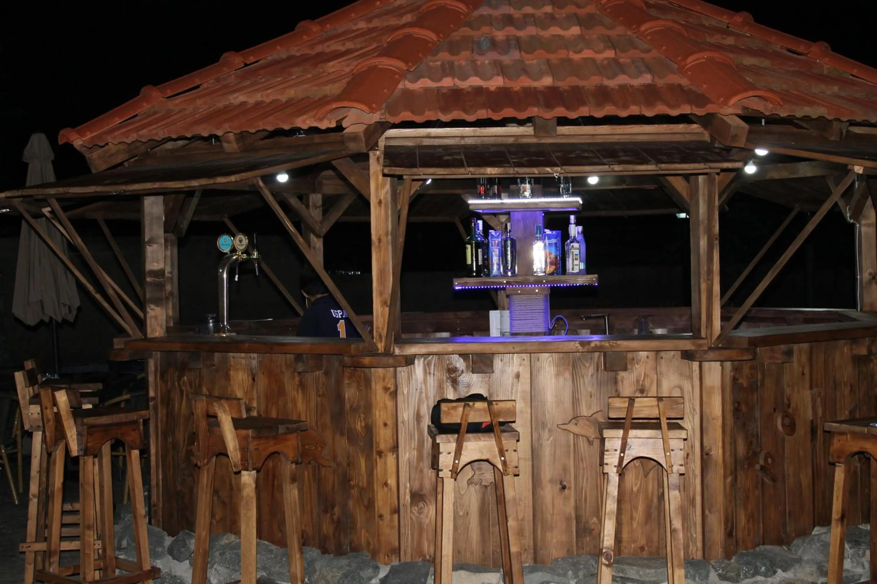 Night in Ponto Hotel