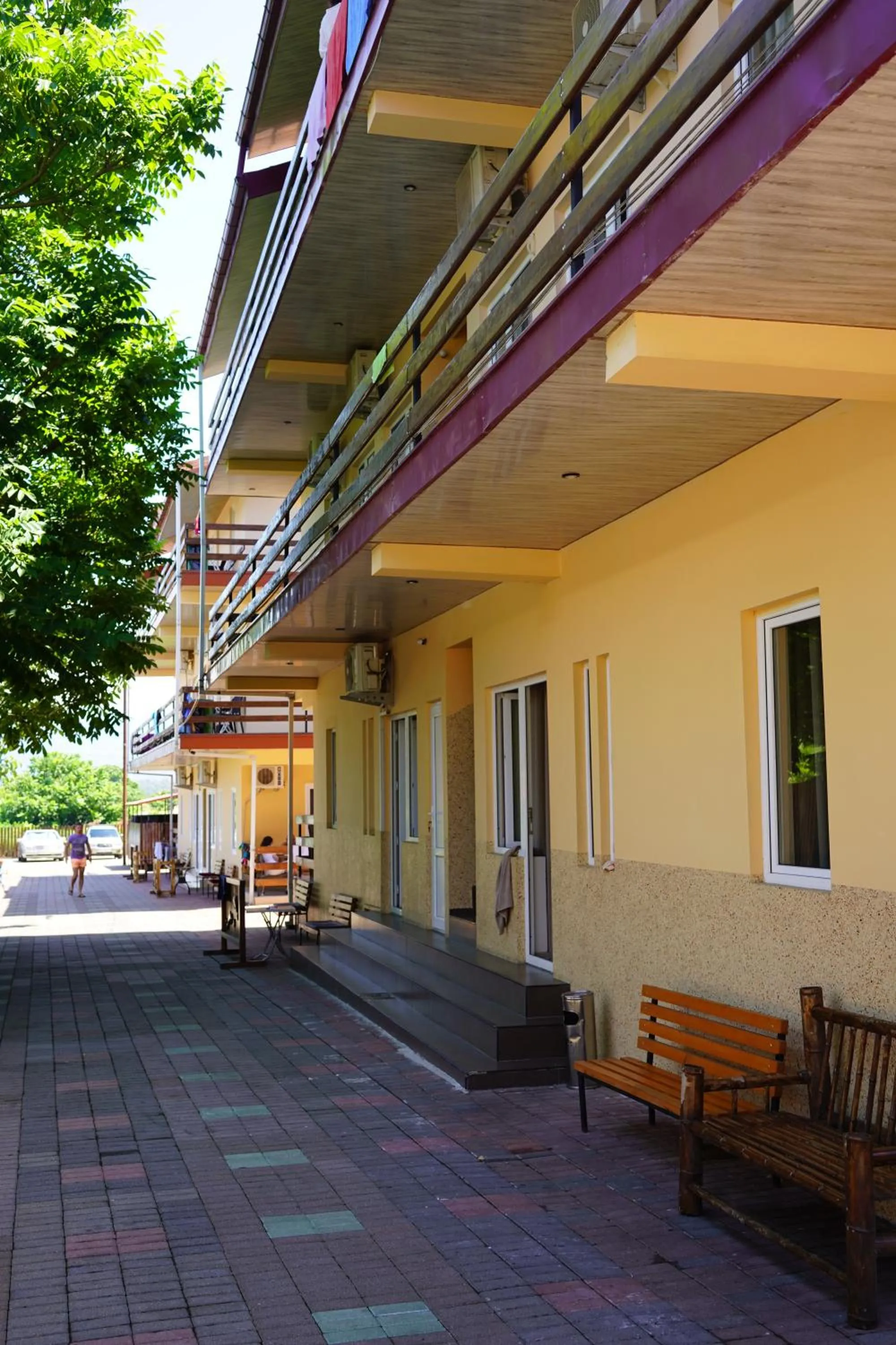 Facade/entrance in Ponto Hotel