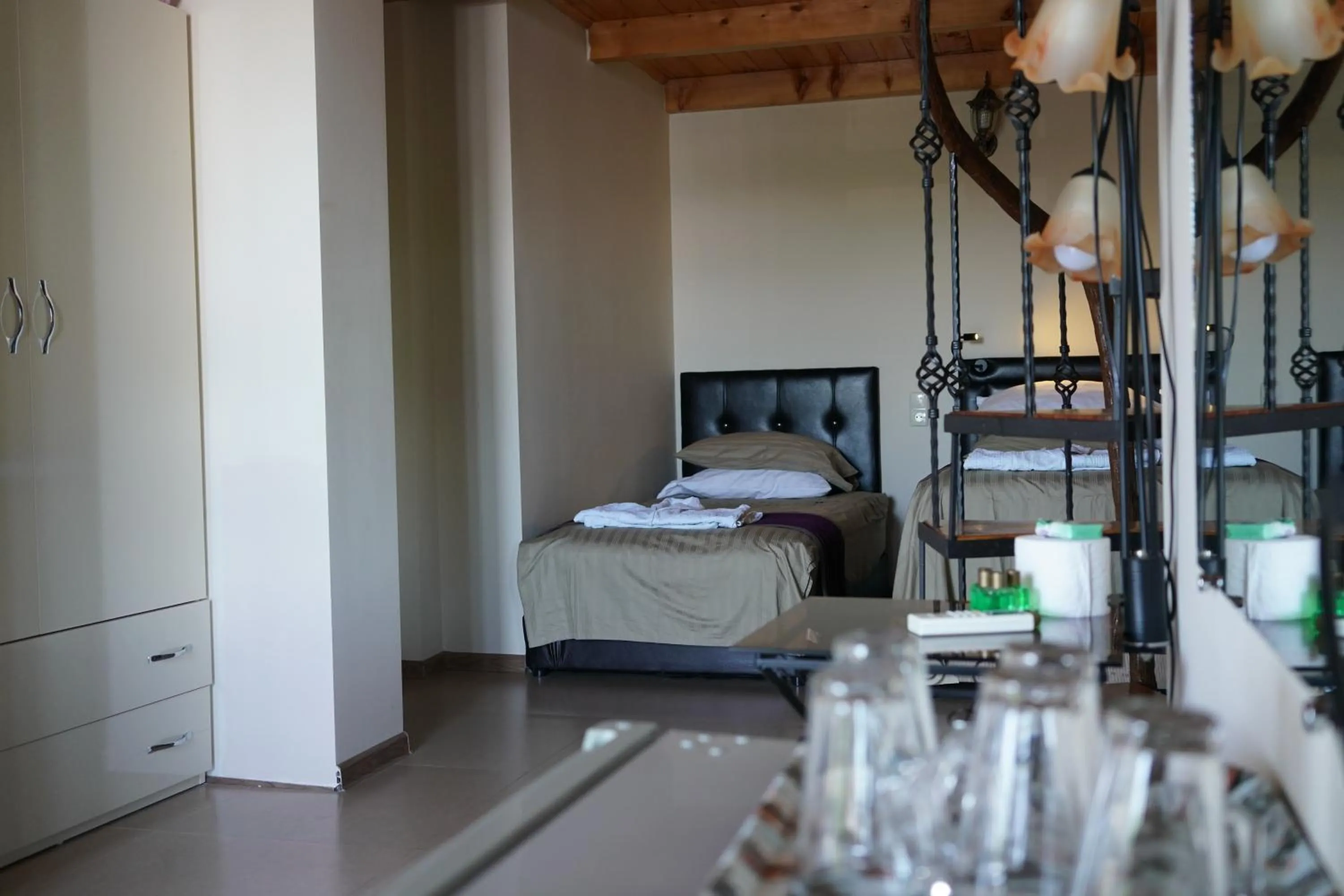 Photo of the whole room in Ponto Hotel