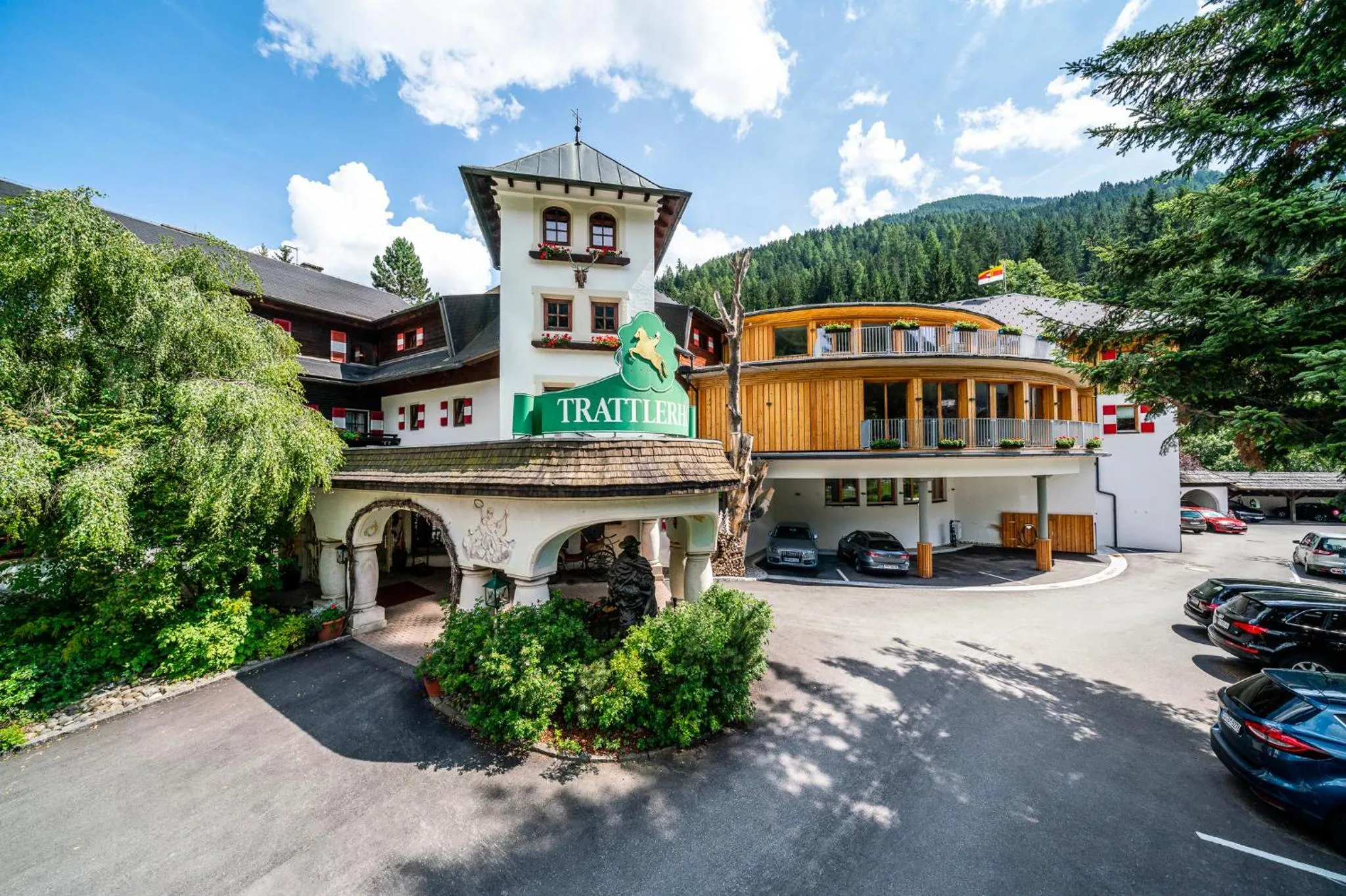 Facade/entrance in Hotel Trattlerhof