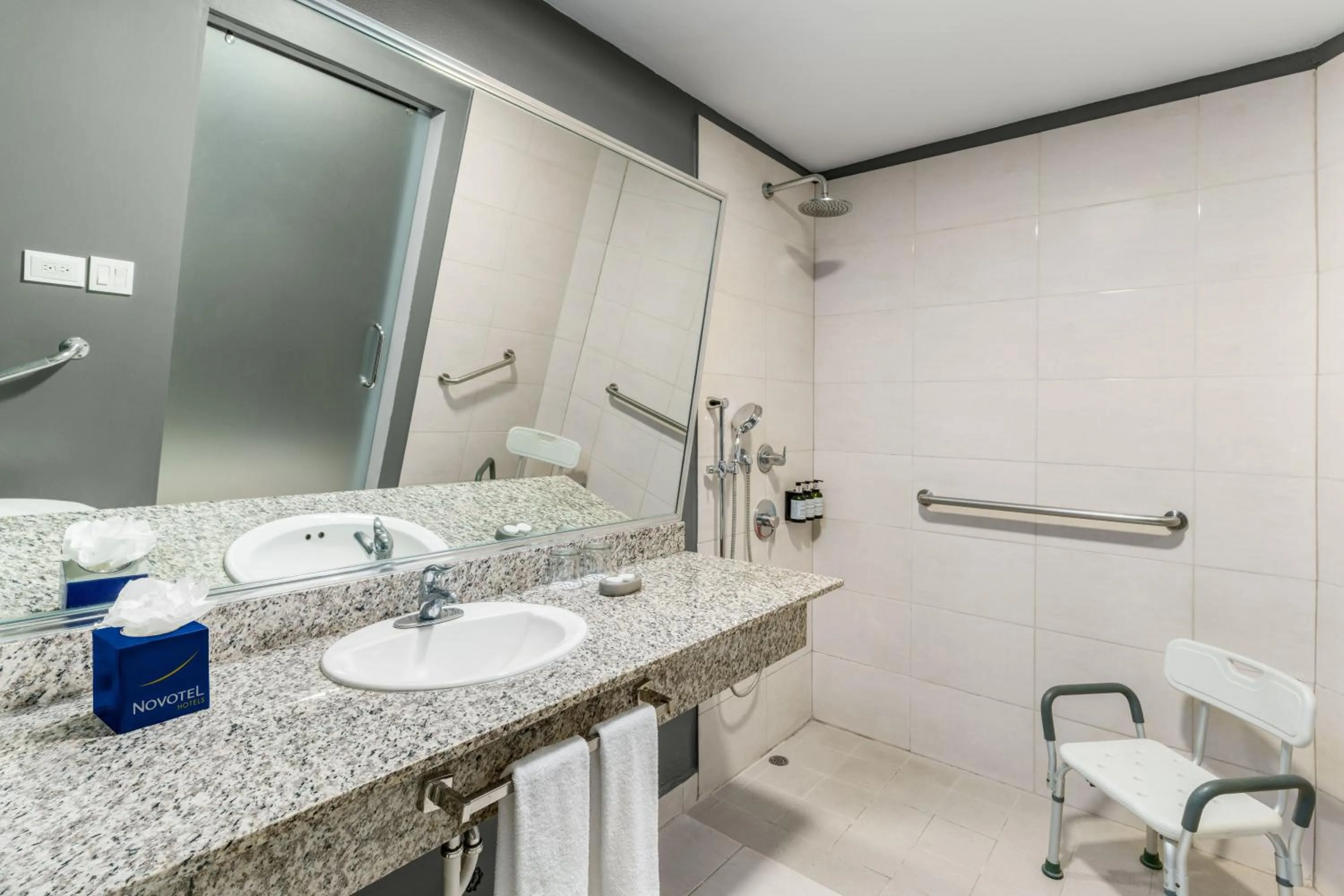 Shower in Novotel Panama City