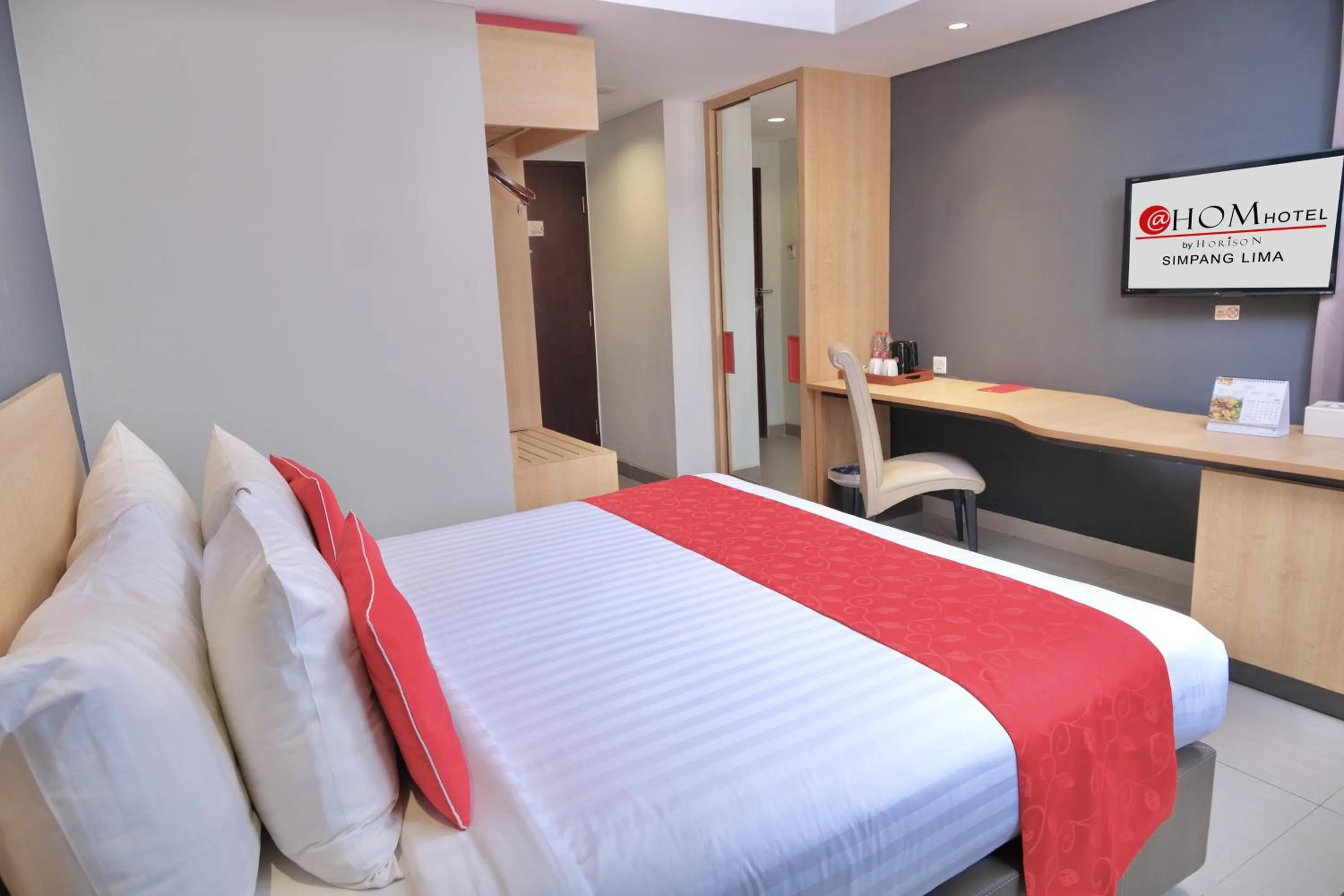 Bed in @Hom Semarang Simpang Lima