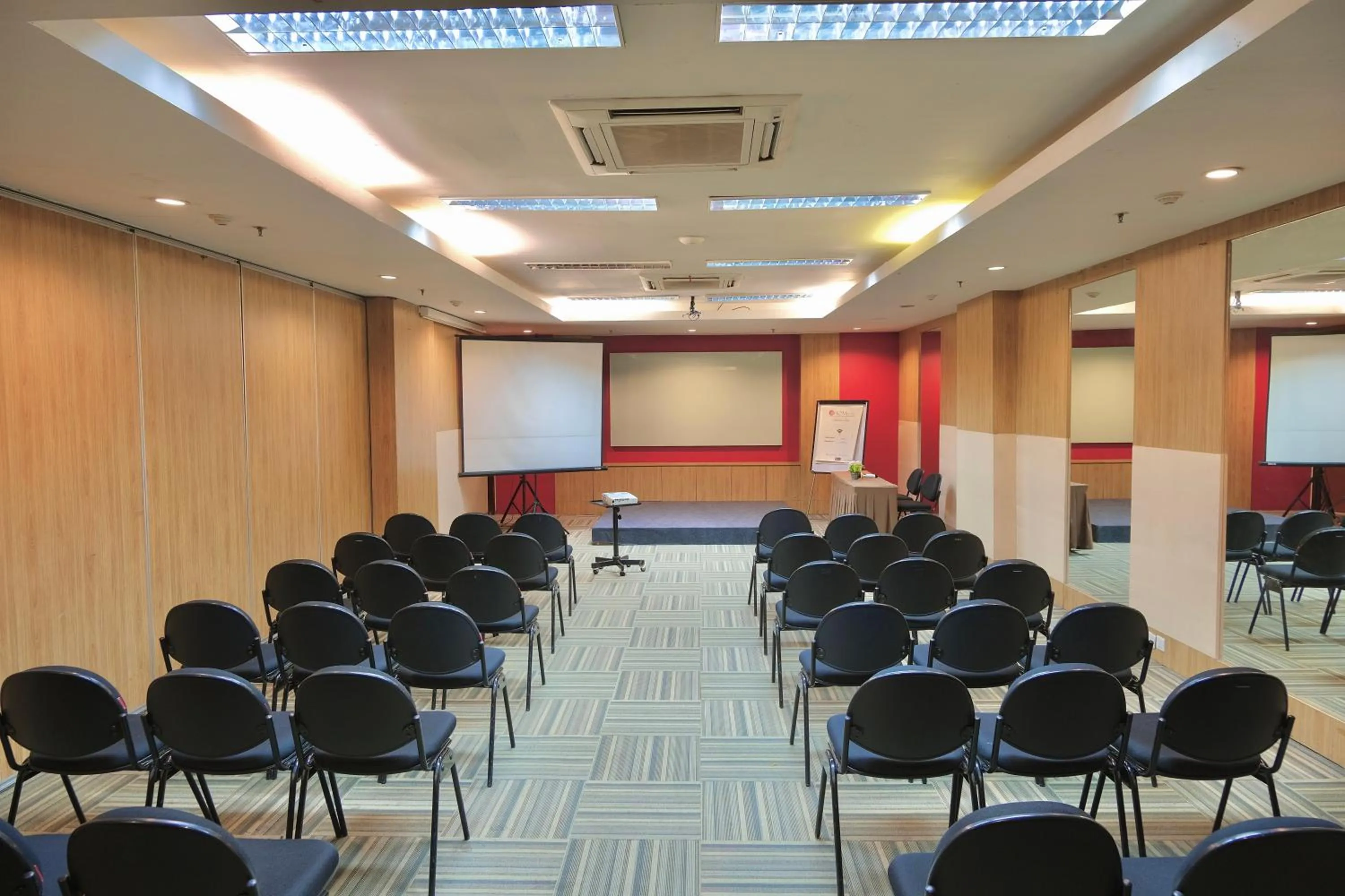 Other in @Hom Semarang Simpang Lima