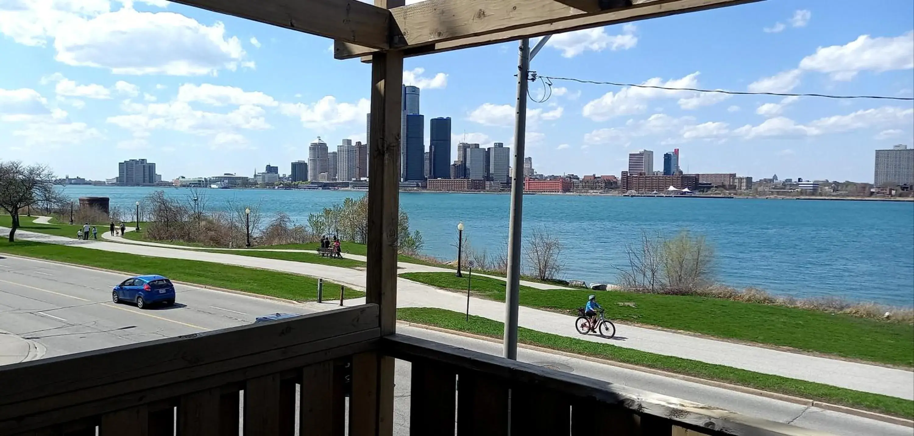 Deluxe Double Room with Balcony and Sea View in Waterfront Home Windsor ,On, Ca Deluxe Double Room with Balcony and Sea View in Waterfront Home Windsor ,On, Ca