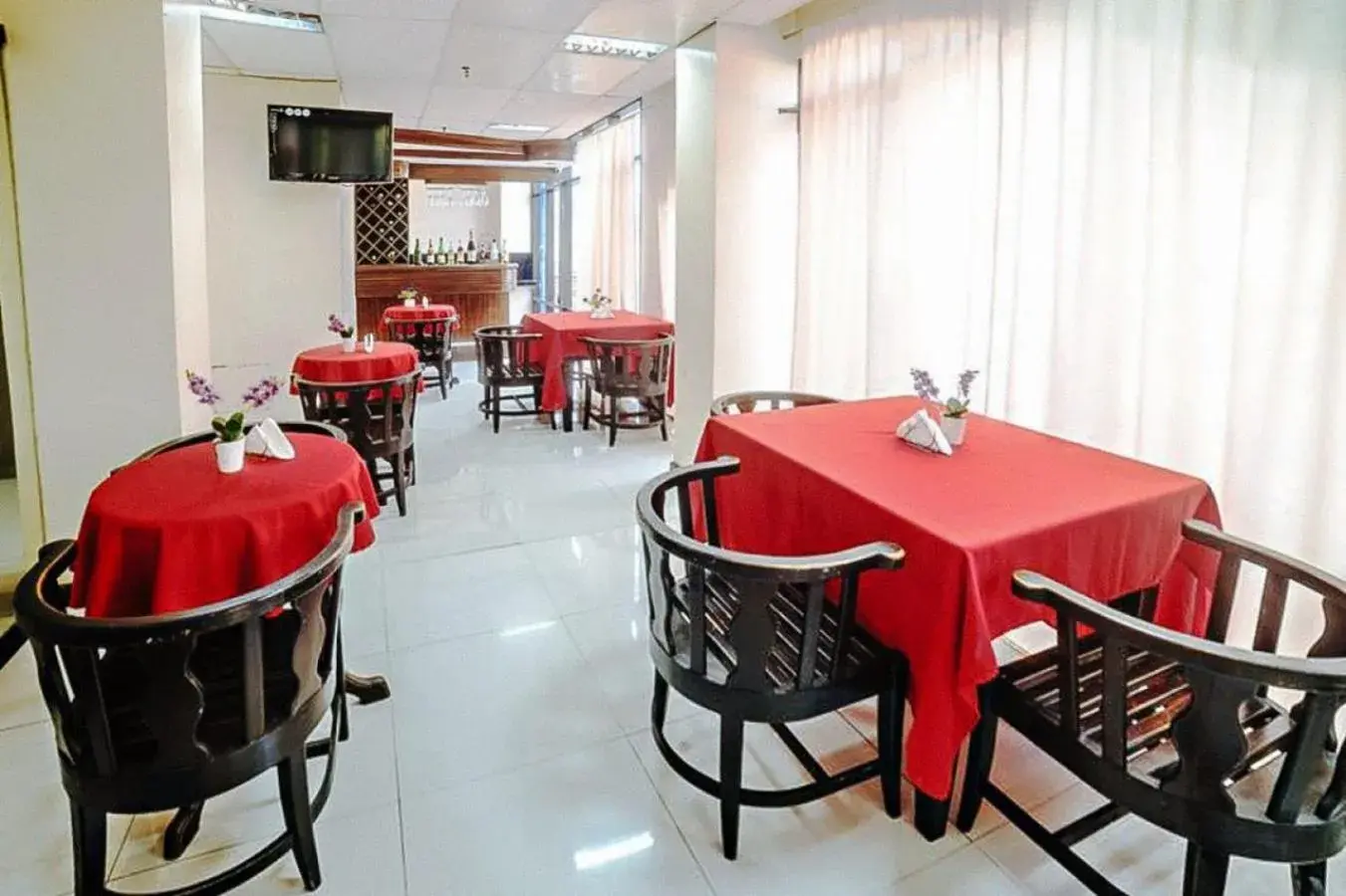 Restaurant/places to eat in RedDoorz near Ormoc Port Terminal Restaurant/places to eat in RedDoorz near Ormoc Port Terminal