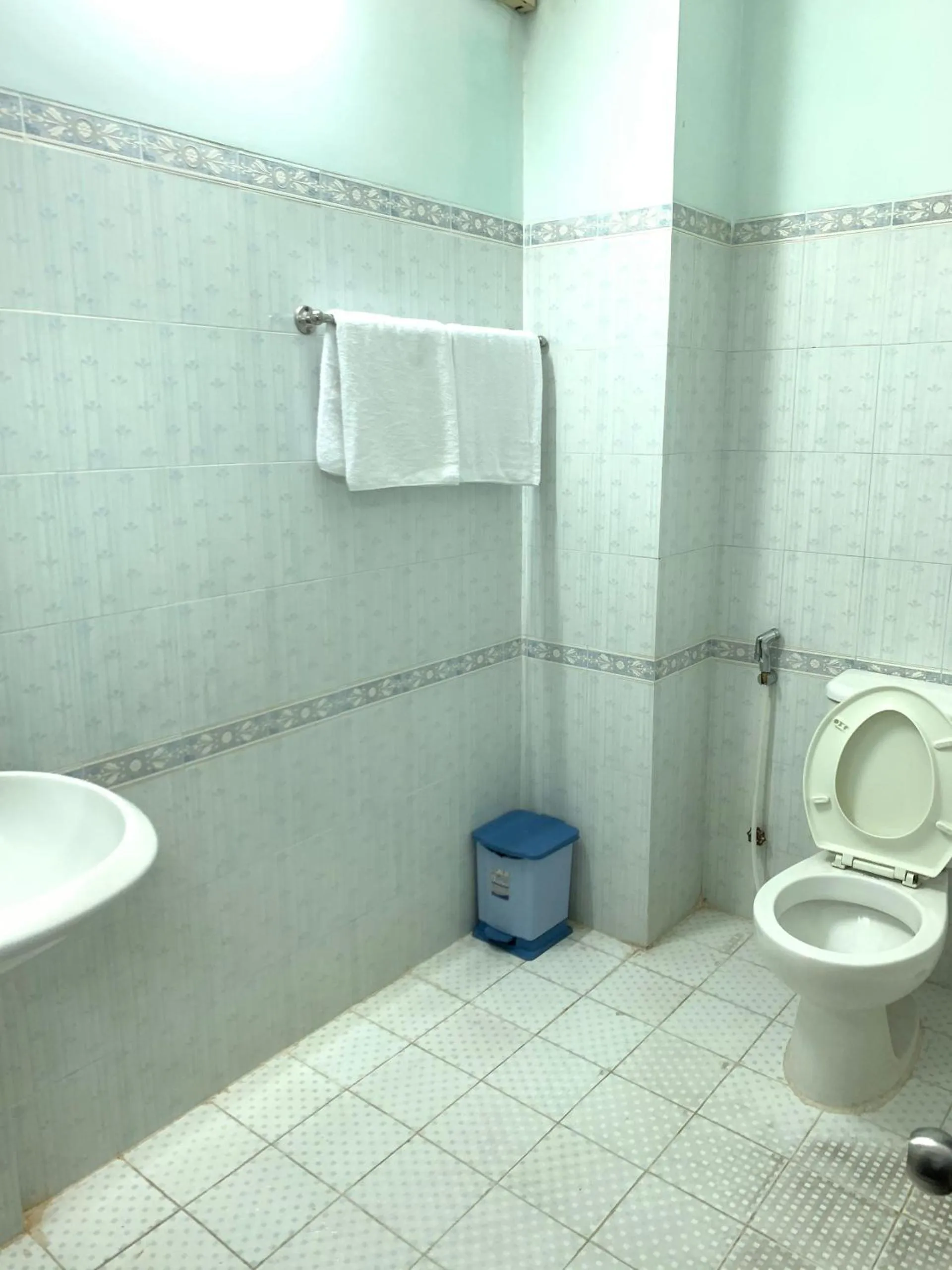 Bathroom in Thien Phuc Hotel