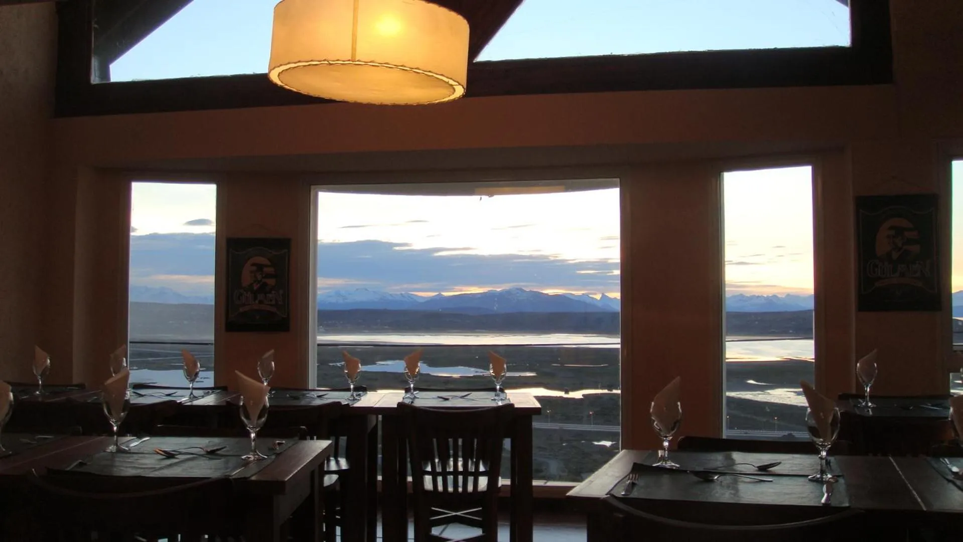 Restaurant/places to eat in Fuerte Calafate Hotel Panorámico