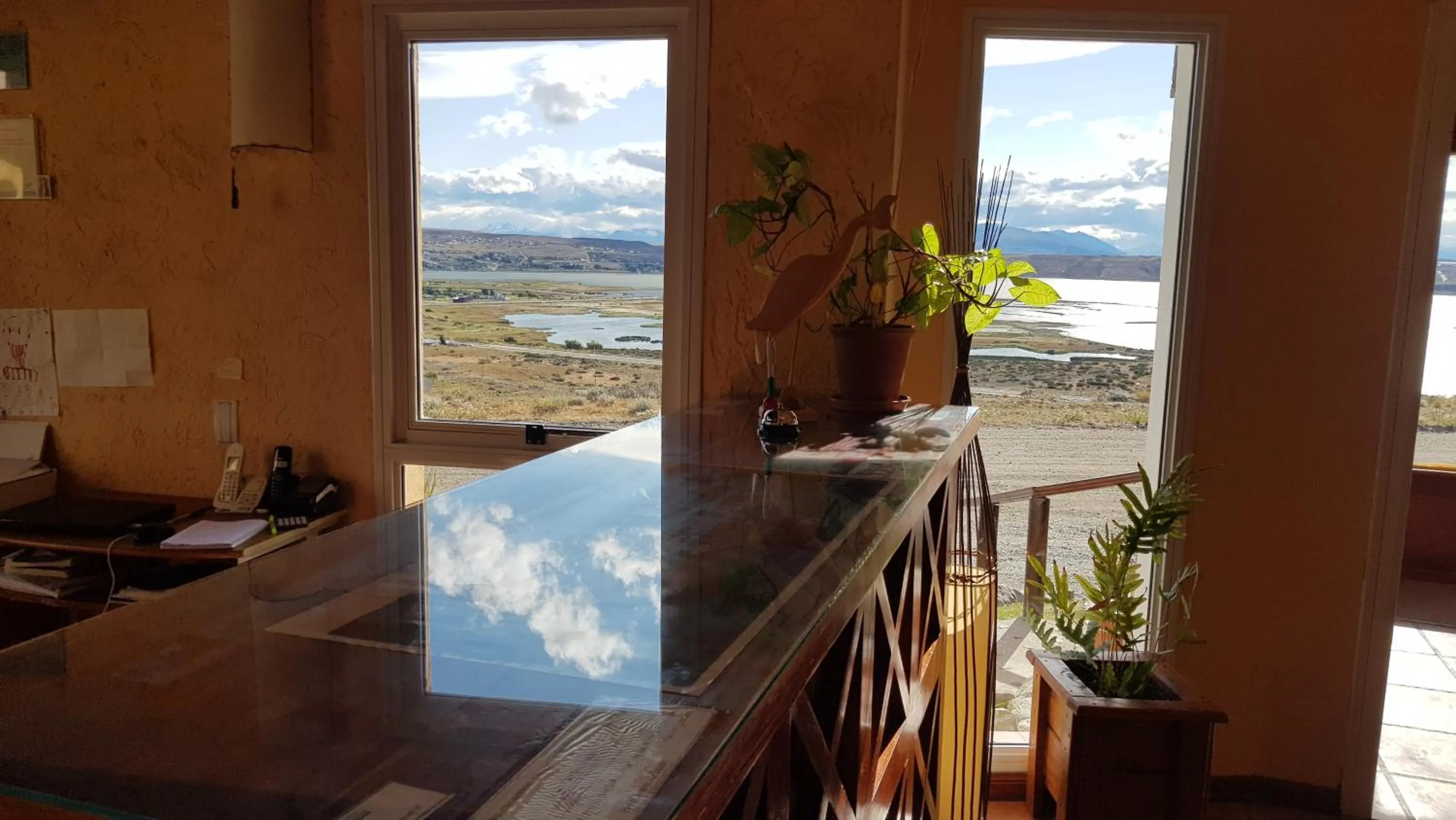 Lobby or reception in Fuerte Calafate Hotel Panorámico