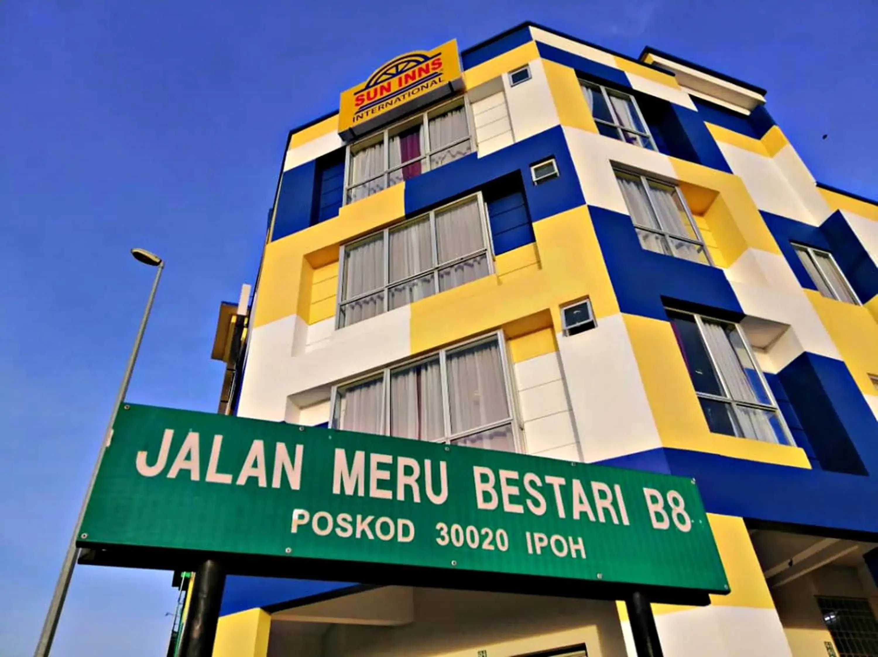 Property building in Sun Inns Hotel Meru Raya Property building in Sun Inns Hotel Meru Raya