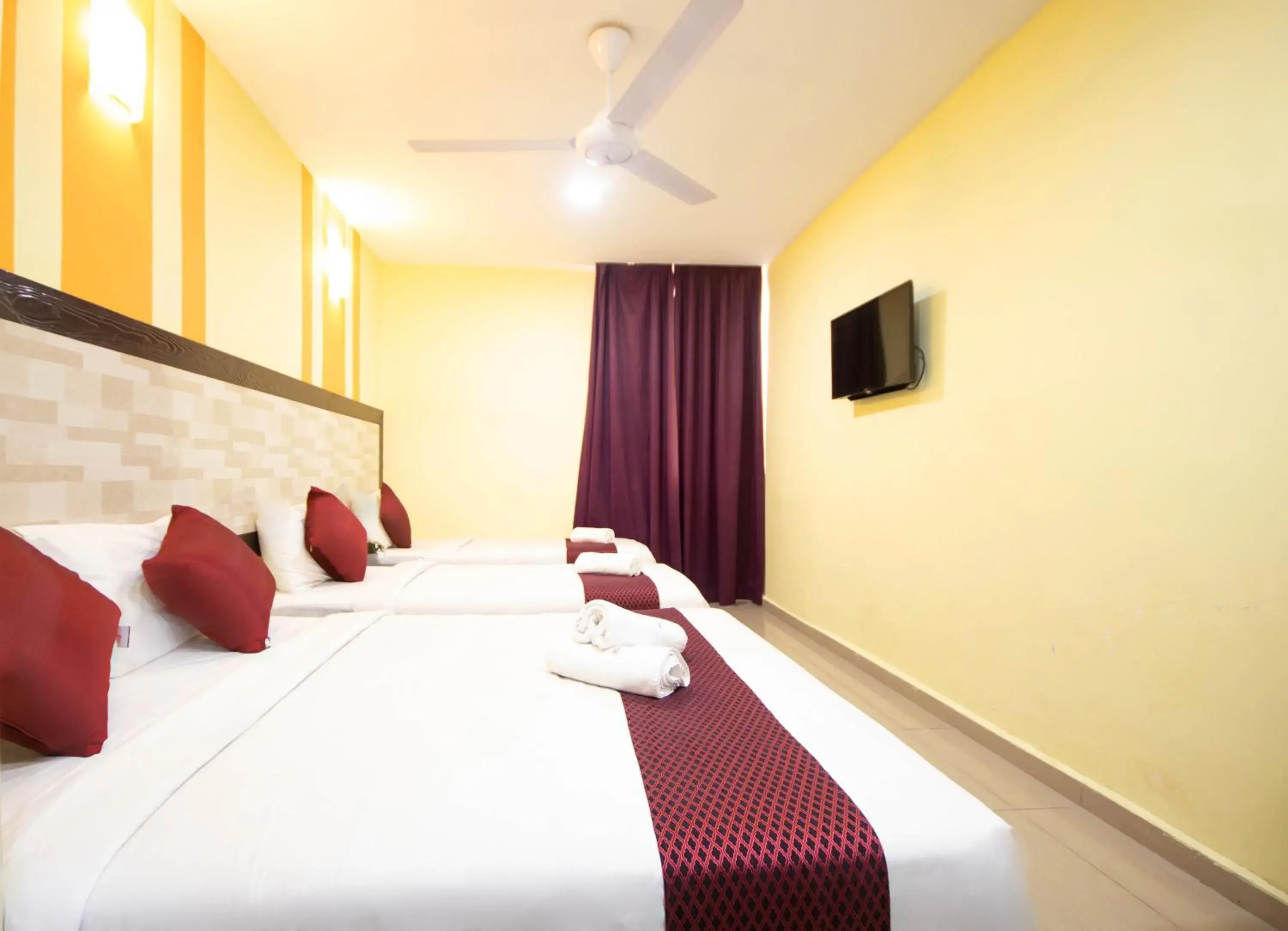 Bed in Sun Inns Hotel Meru Raya Bed in Sun Inns Hotel Meru Raya