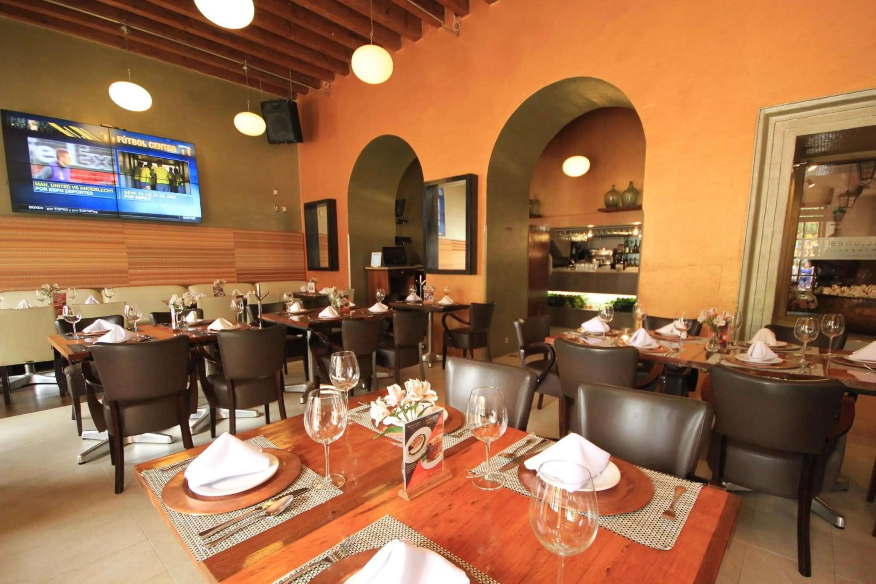 Restaurant/places to eat in Hotel Ciudad Real Centro Historico