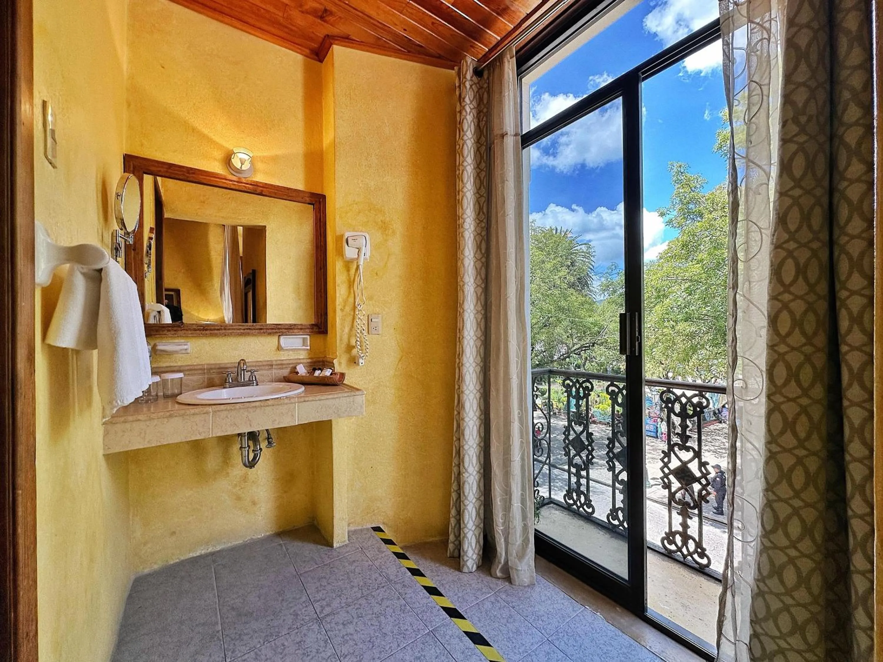 Photo of the whole room in Hotel Ciudad Real Centro Historico