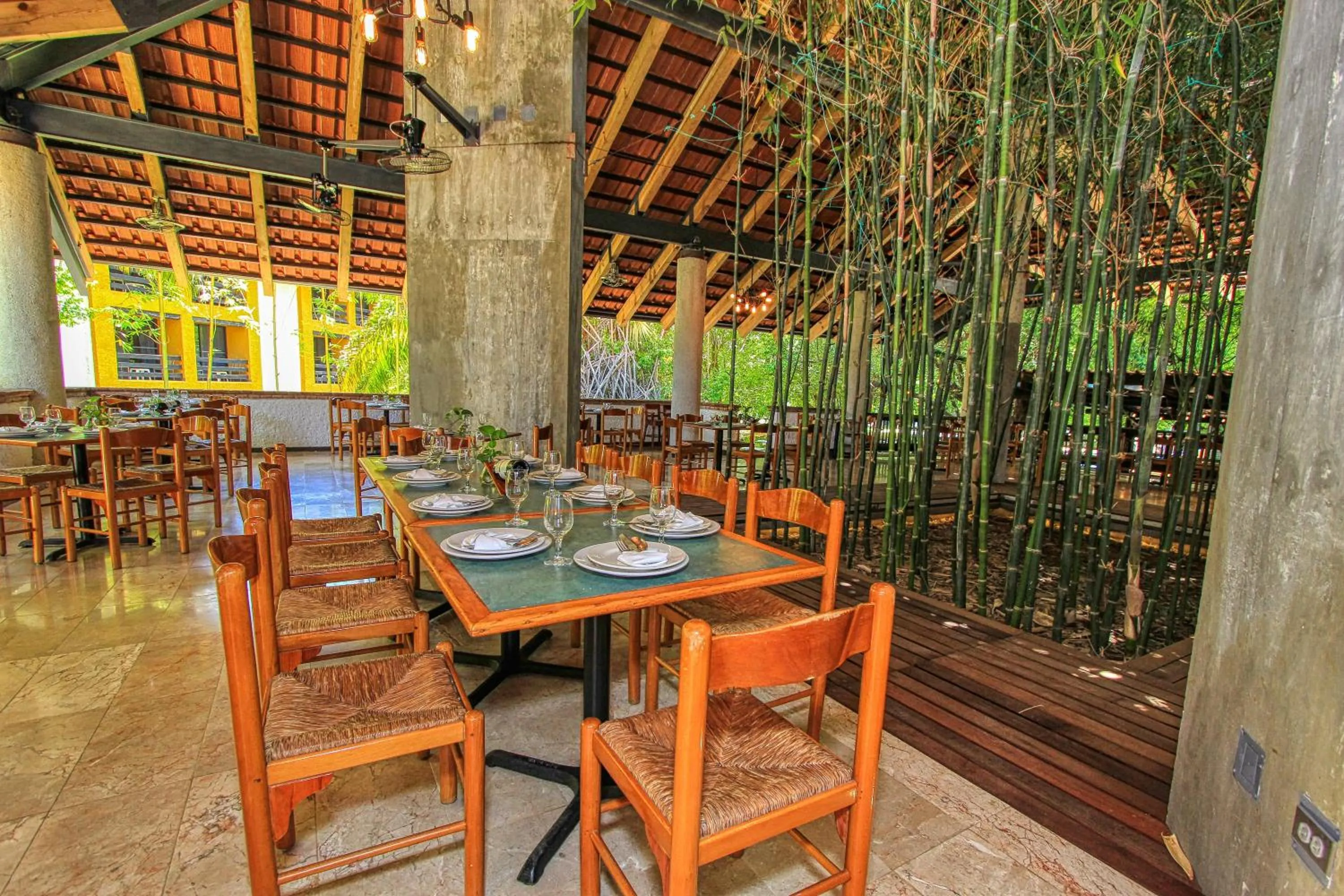 Restaurant/places to eat in Hotel Ciudad Real Palenque