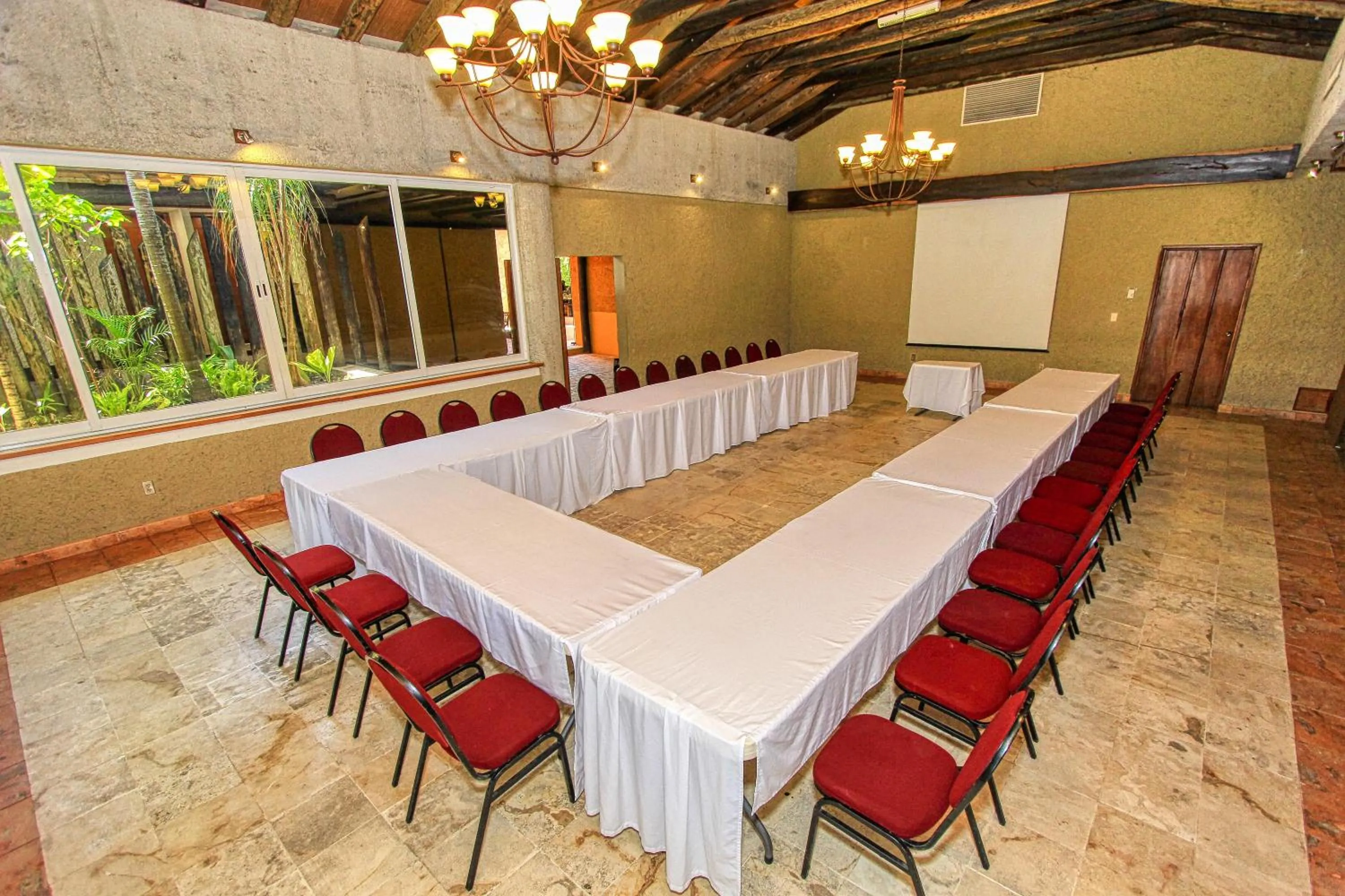 Meeting/conference room in Hotel Ciudad Real Palenque