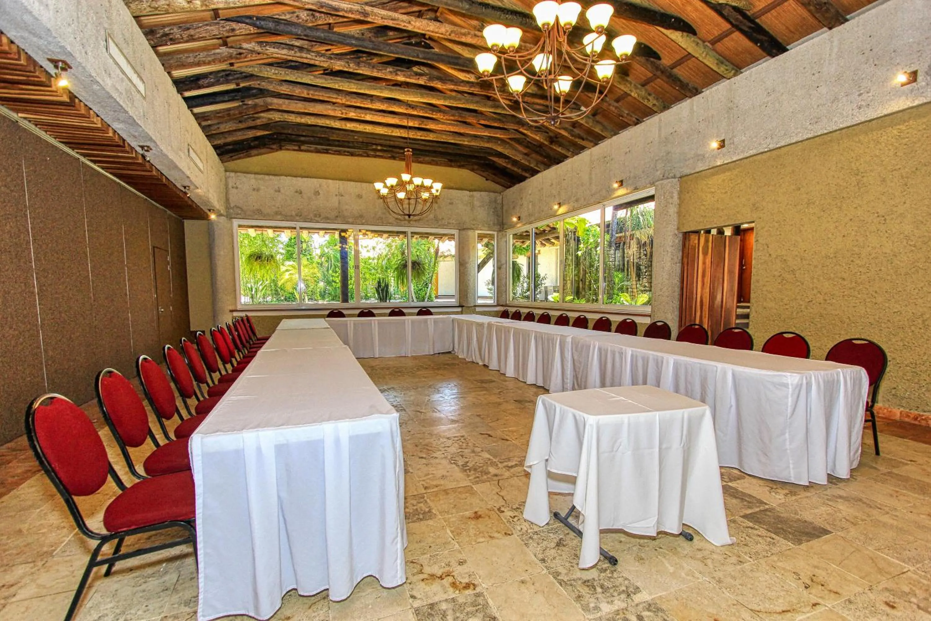 Meeting/conference room in Hotel Ciudad Real Palenque
