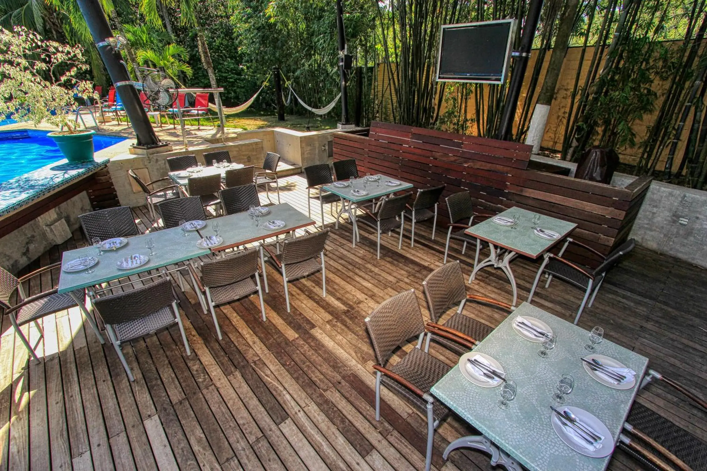 Lounge or bar in Hotel Ciudad Real Palenque Lounge or bar in Hotel Ciudad Real Palenque