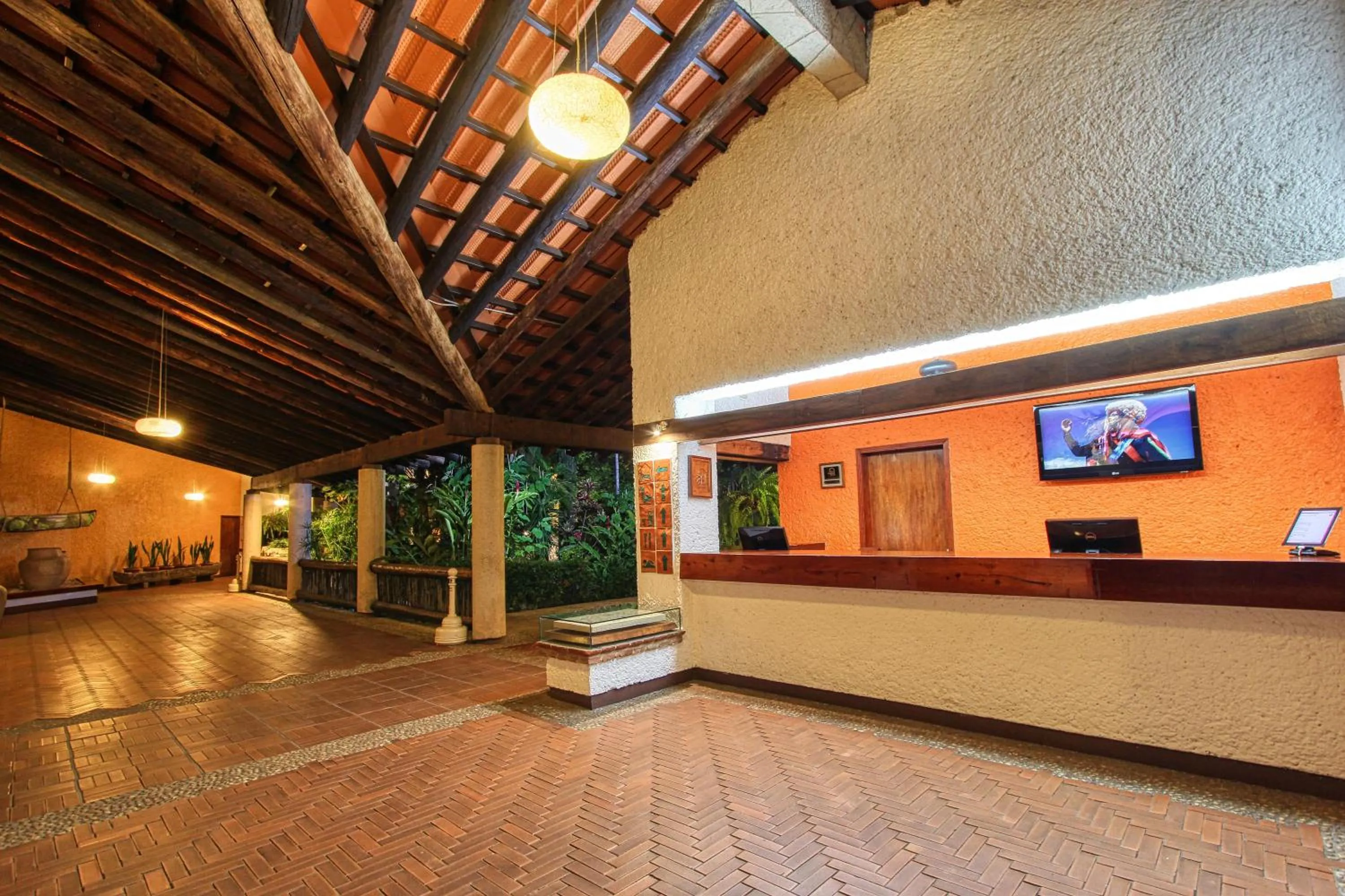 Lobby or reception in Hotel Ciudad Real Palenque