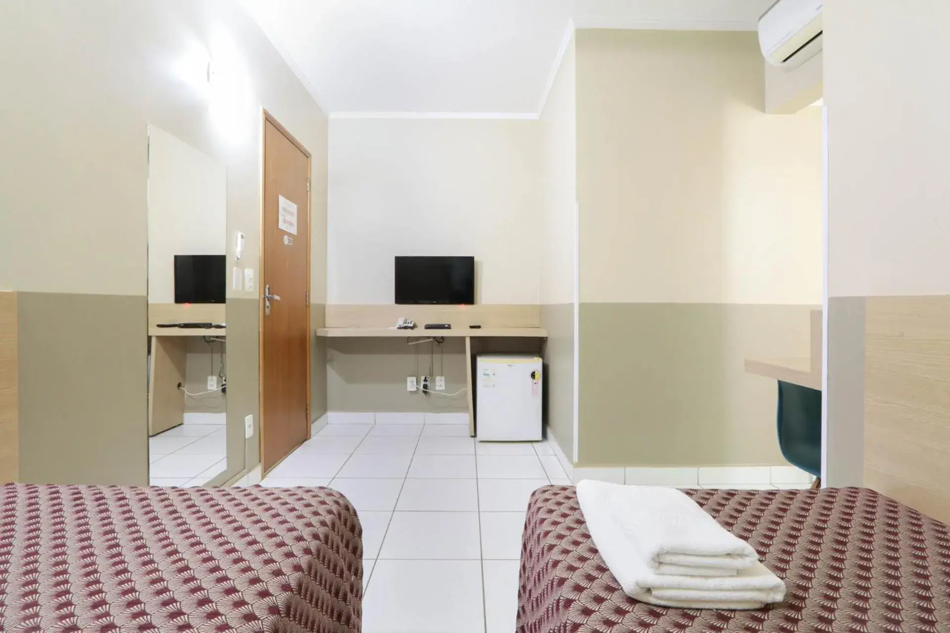 Superior Double or Twin Room in Hotel Copacabana Piracicaba Superior Double or Twin Room in Hotel Copacabana Piracicaba