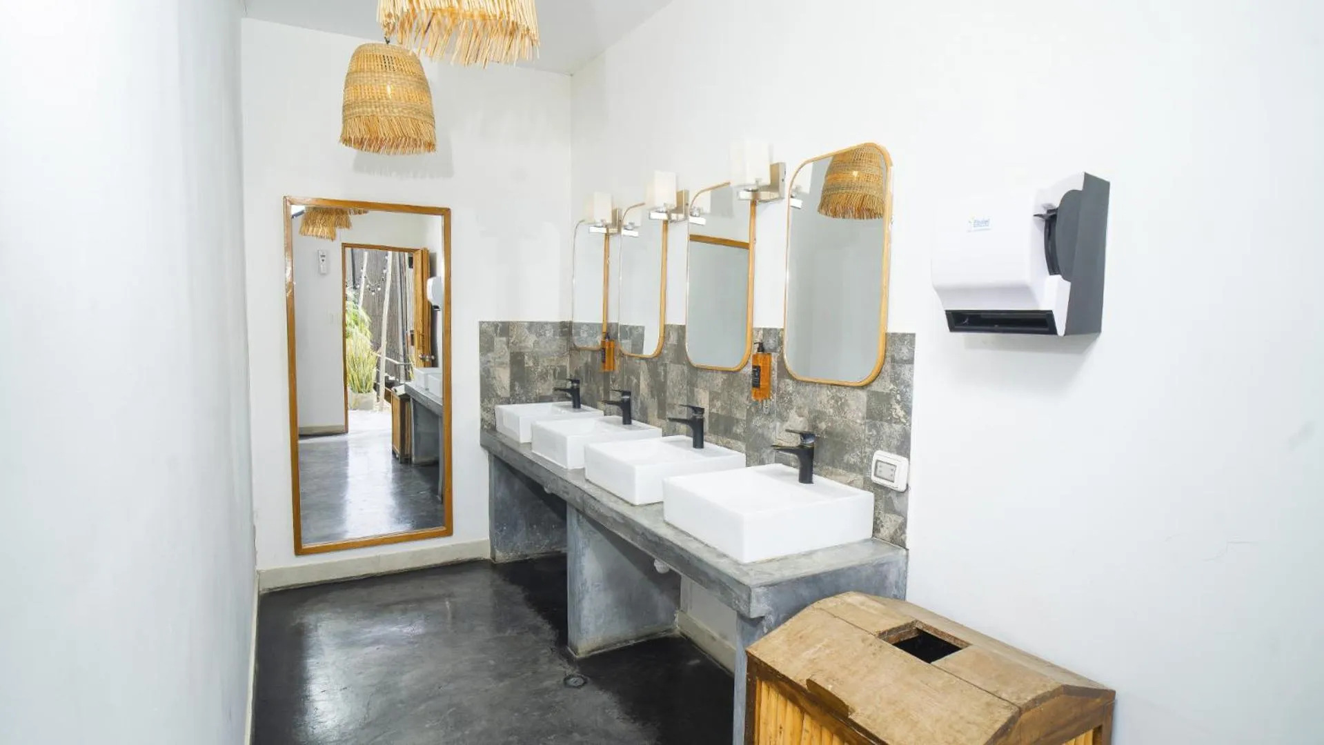 Bathroom in Selina Mancora