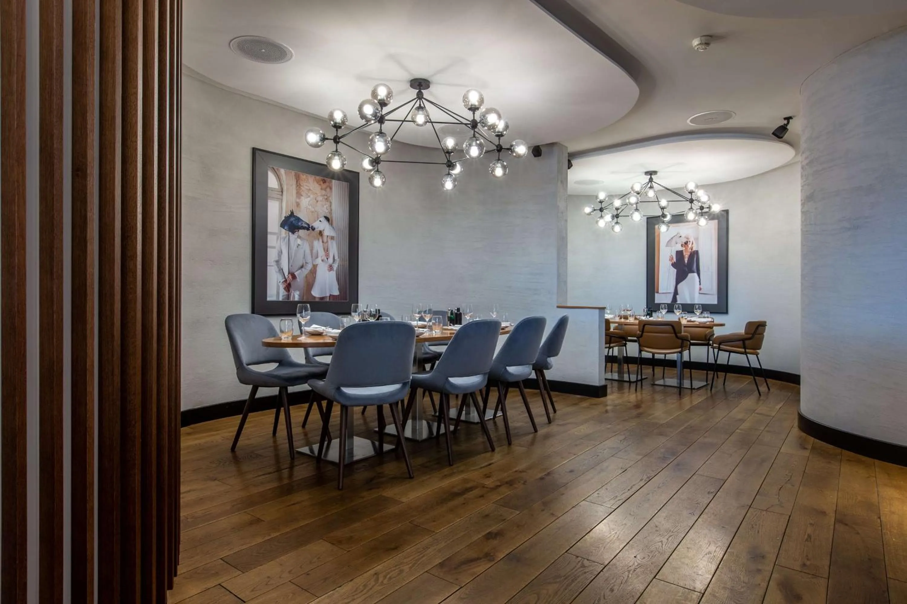 Restaurant/places to eat in Radisson Blu, Basel