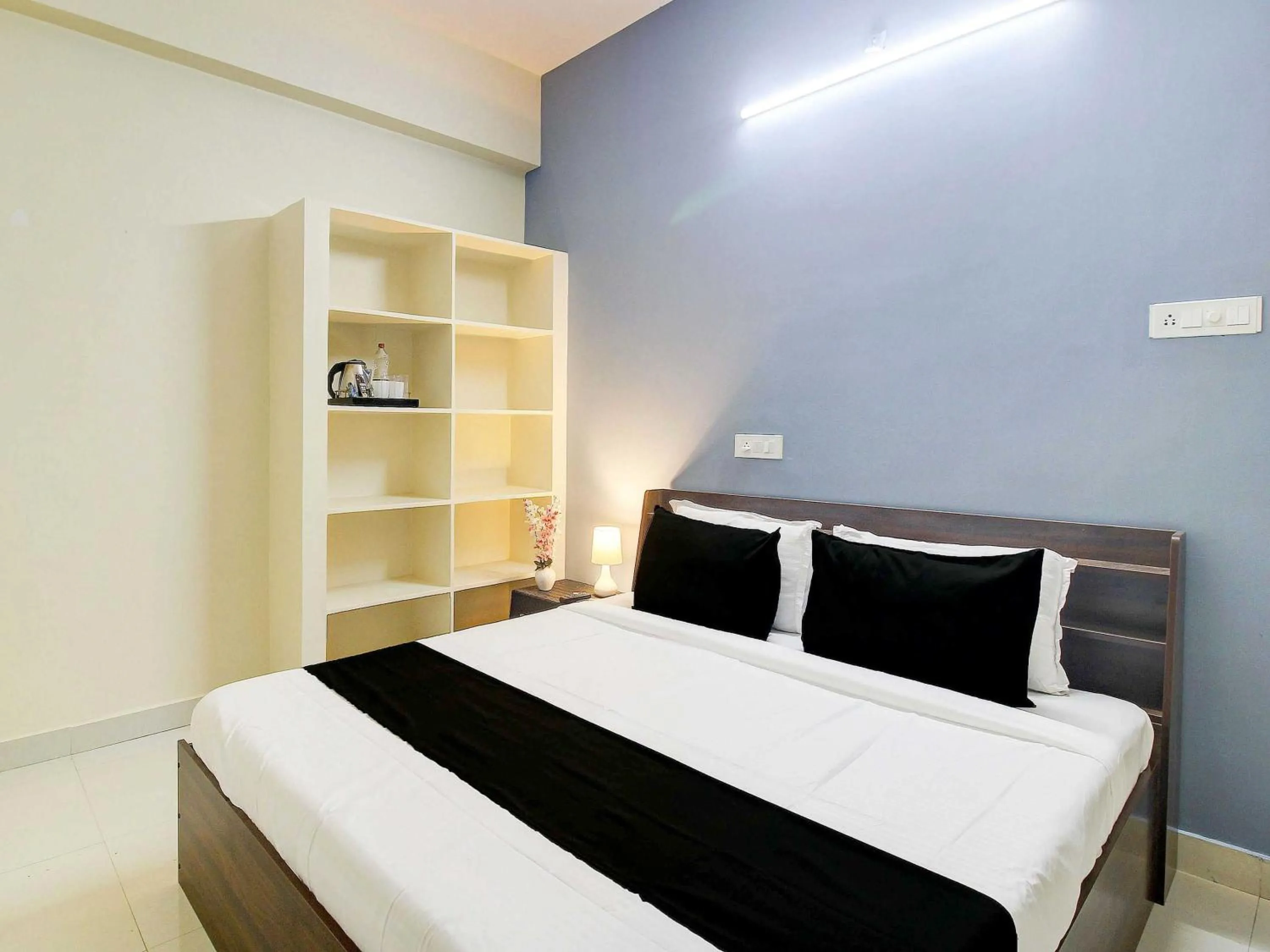 Bedroom in Hotel O REDDY'S GRAND LUXURY ROOMS