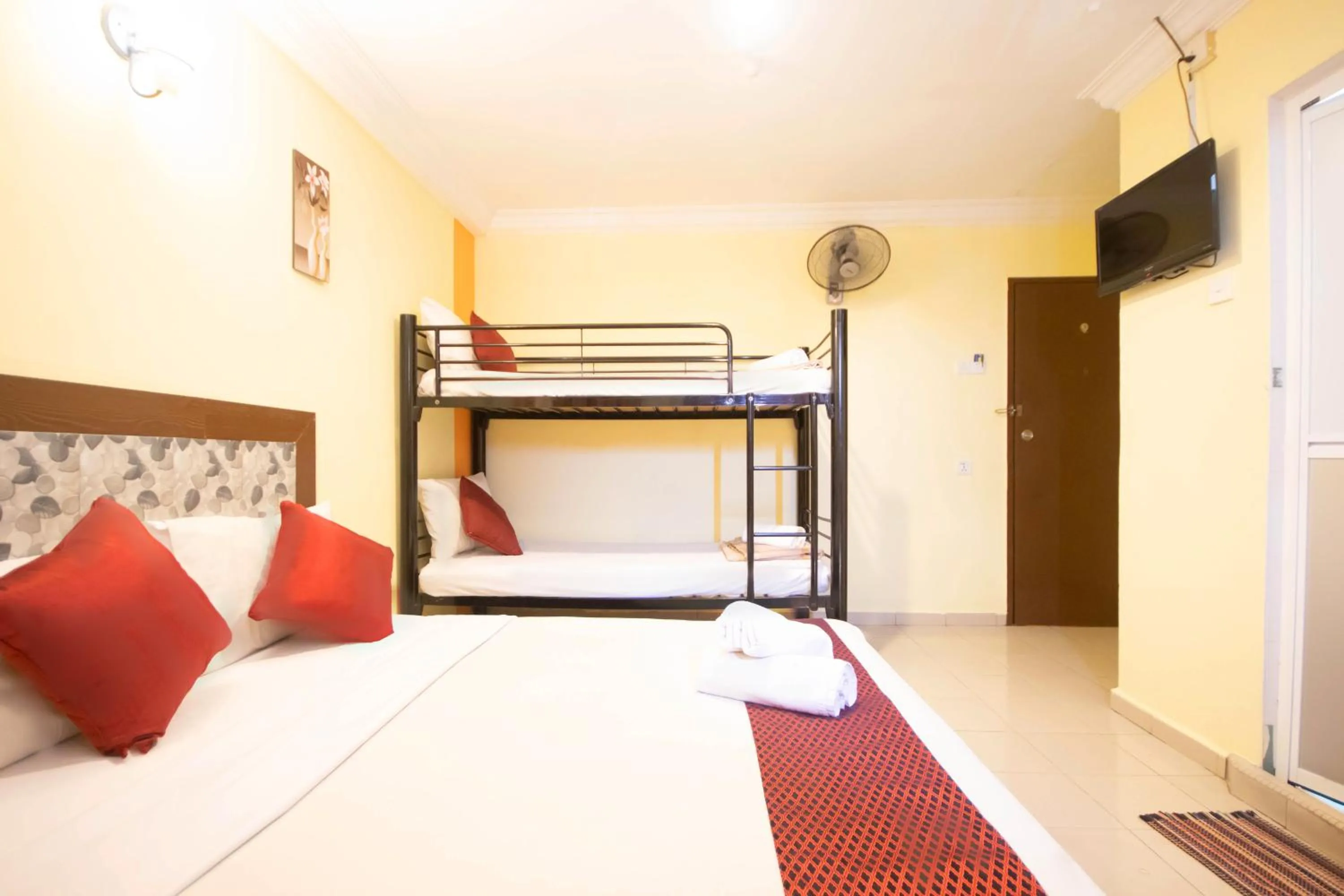 Bedroom, Bed in Sun Inns Tambun