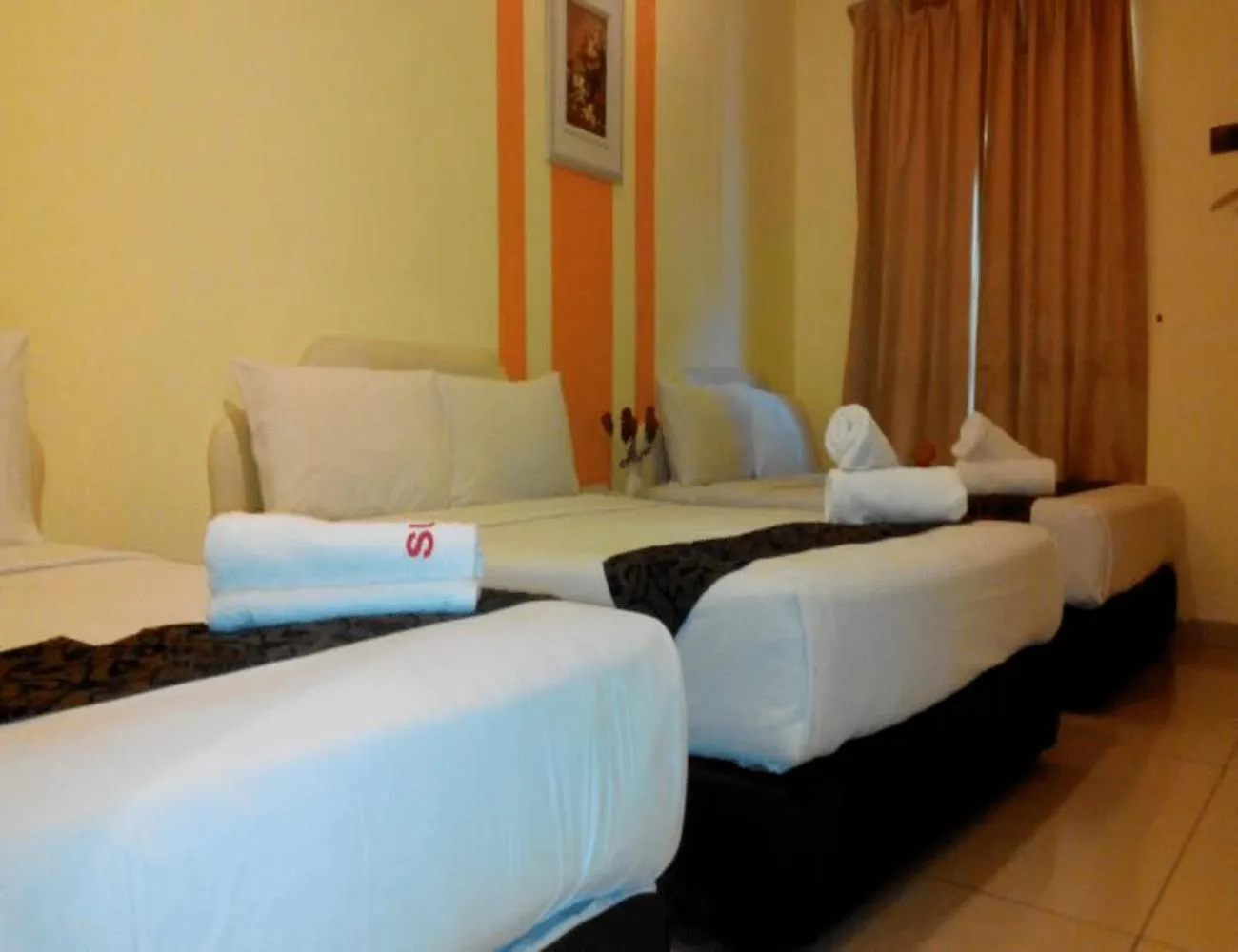 Bed in Sun Inns Tambun