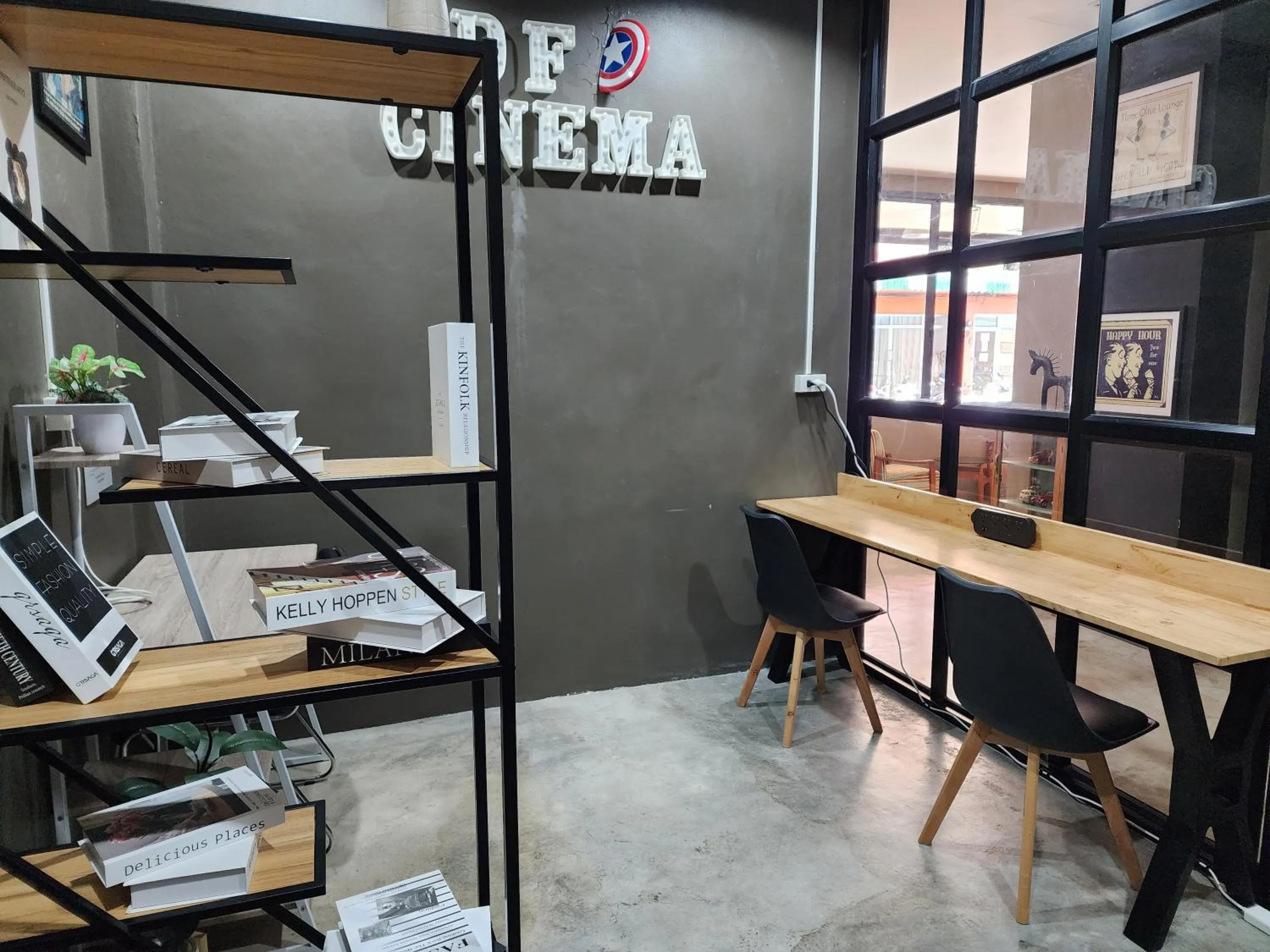 Business facilities in Dfeel House