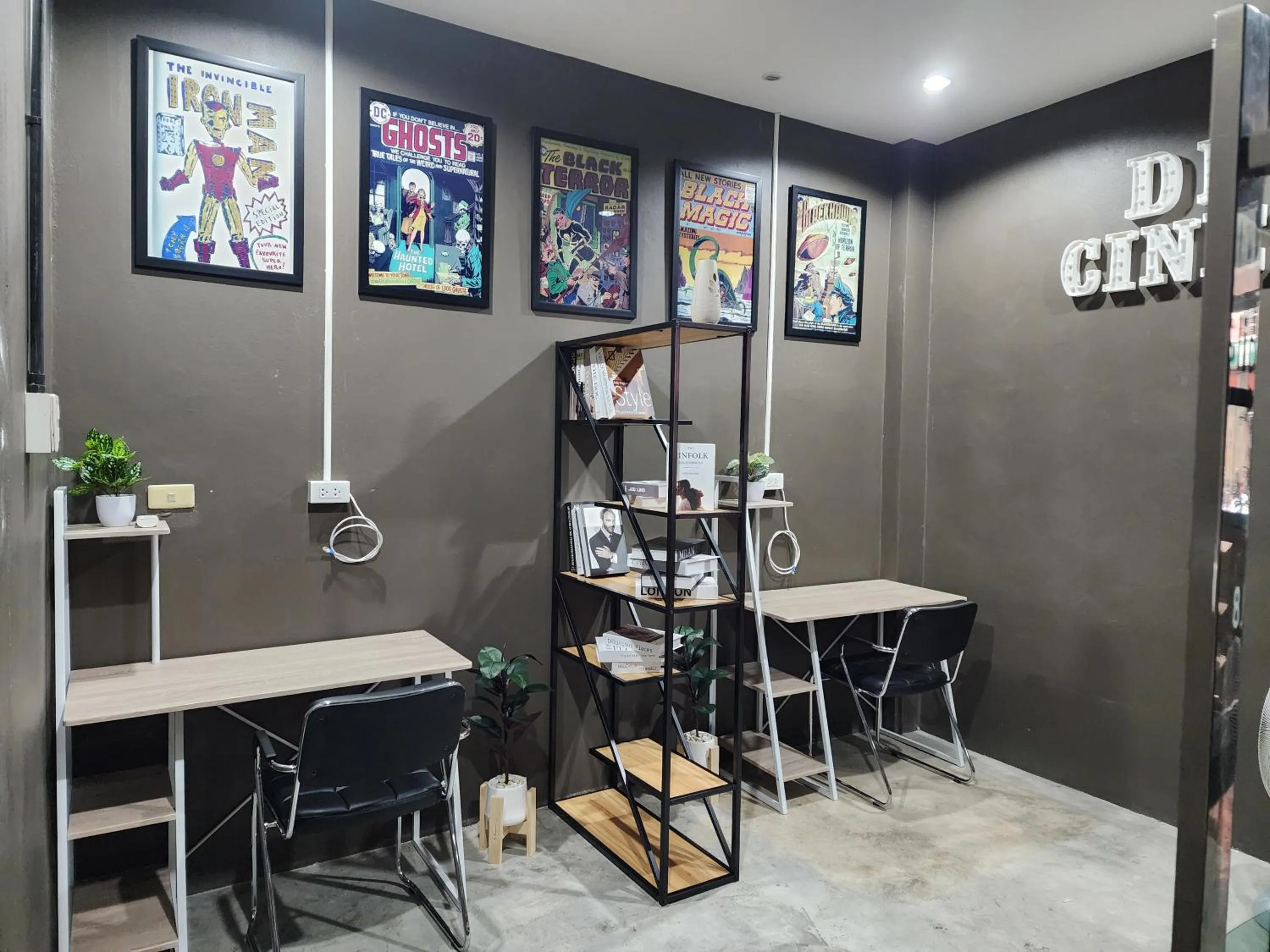 Other in Dfeel House