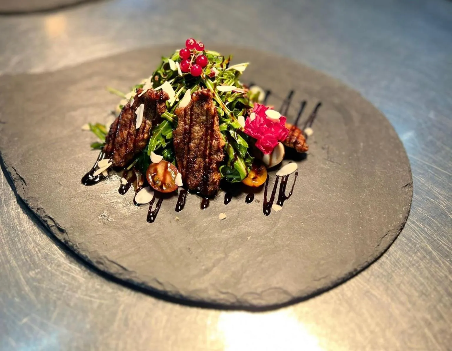 Restaurant/places to eat in Landhotel Traube