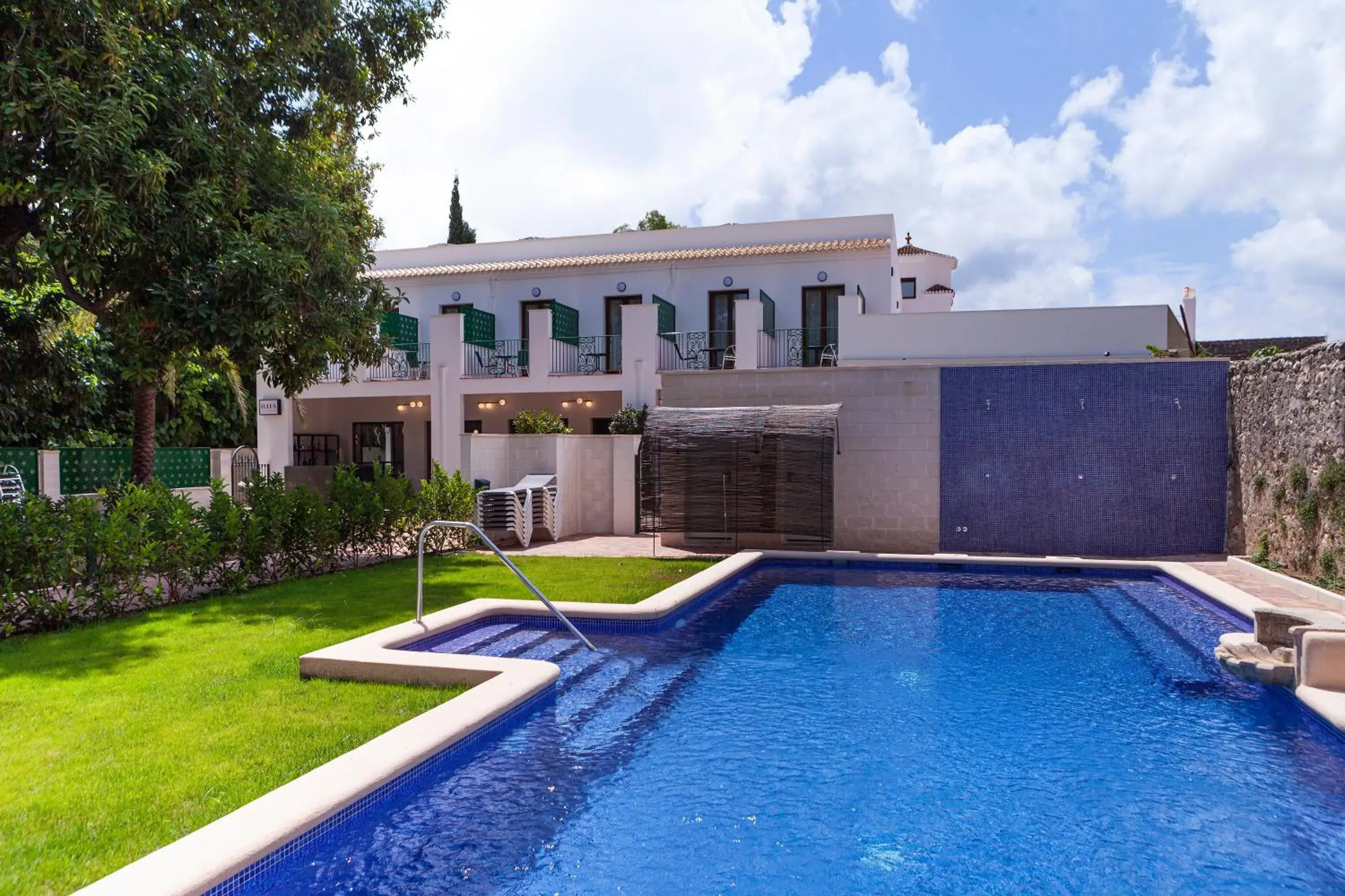 Ad Hoc Vitae Retreats & Health Only Adults Ad Hoc Vitae Retreats & Health Only Adults