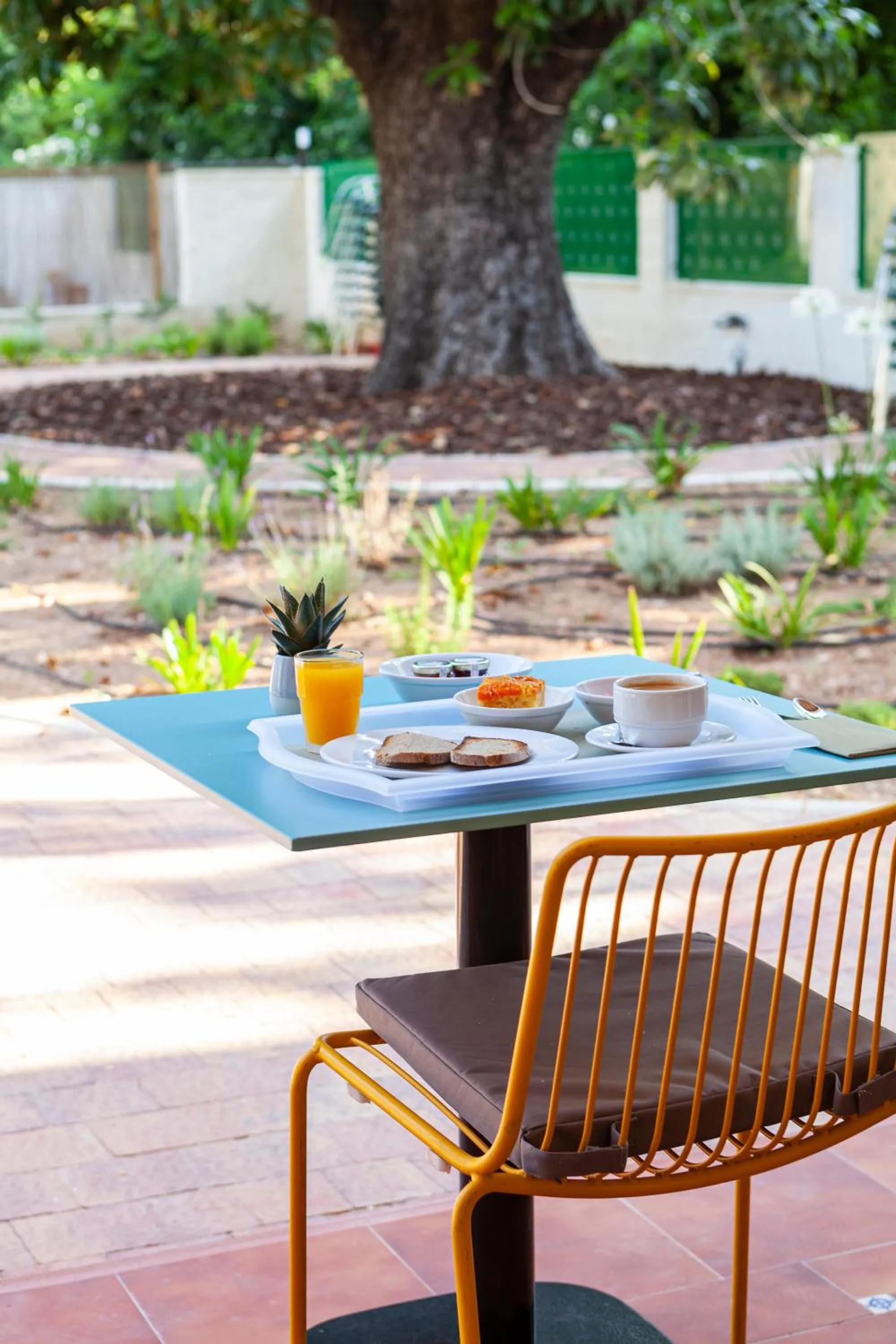 Continental breakfast in Ad Hoc Vitae Retreats & Health Only Adults