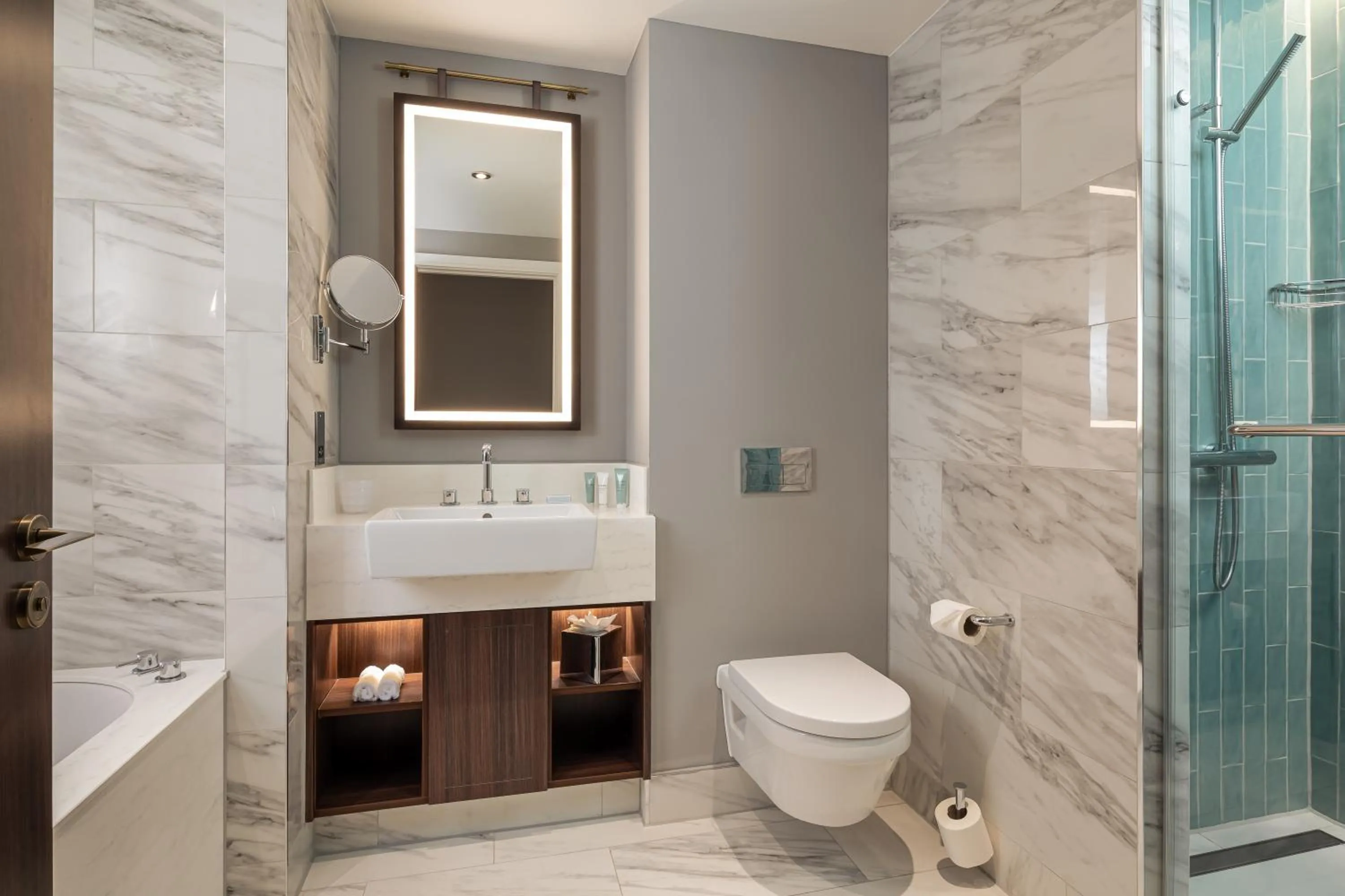 Bathroom in The Parkgate Hotel