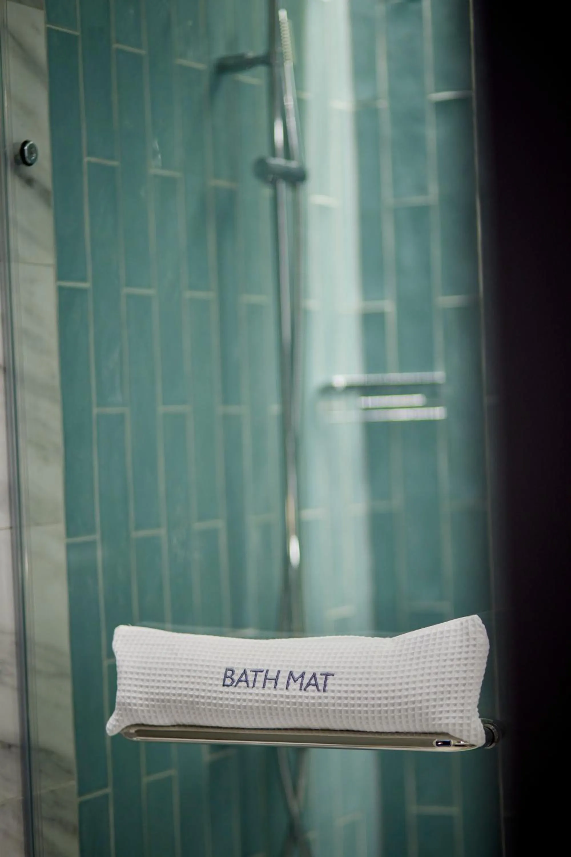 Bathroom in The Parkgate Hotel