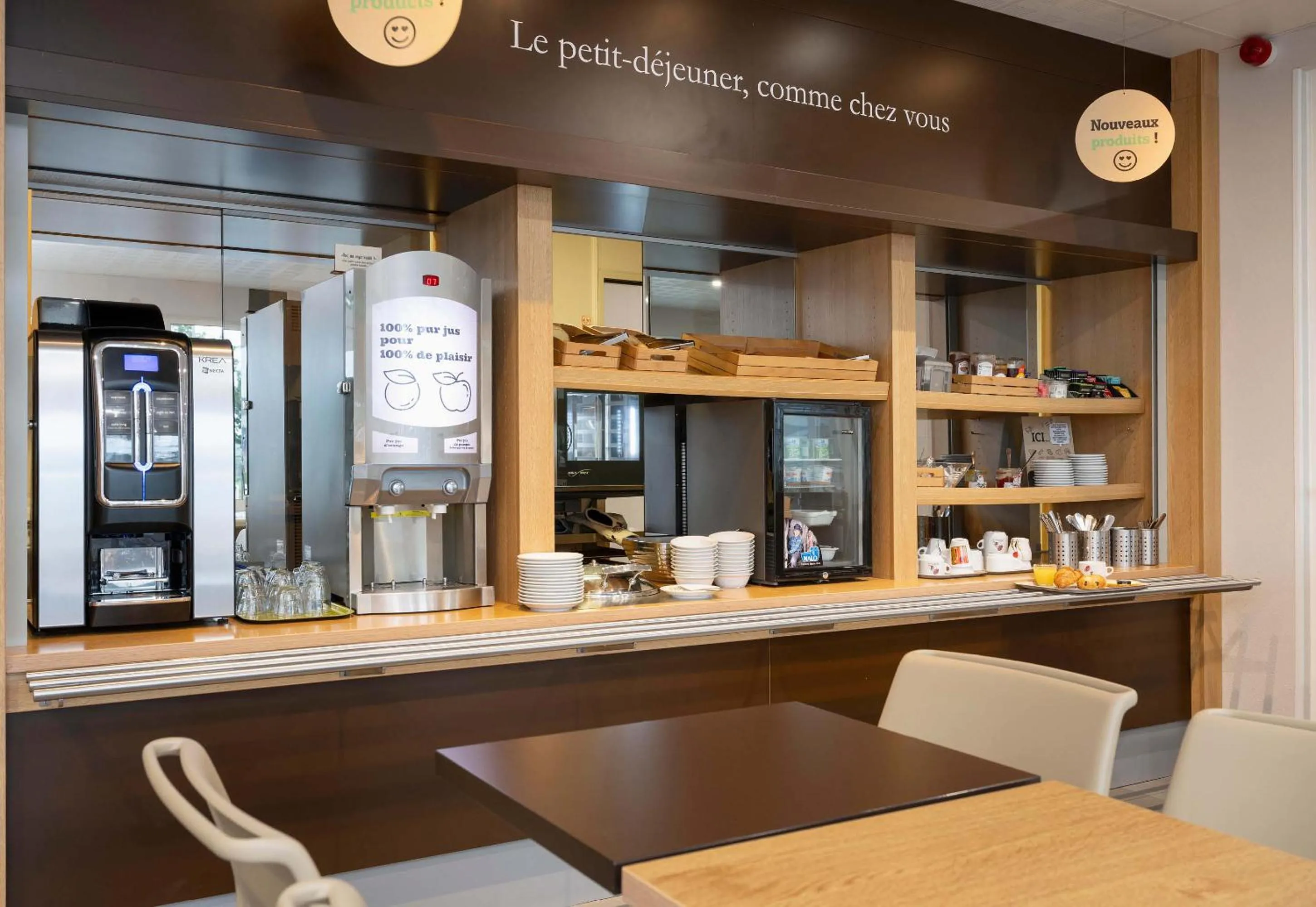 Restaurant/places to eat in B&B HOTEL Mont-de-Marsan