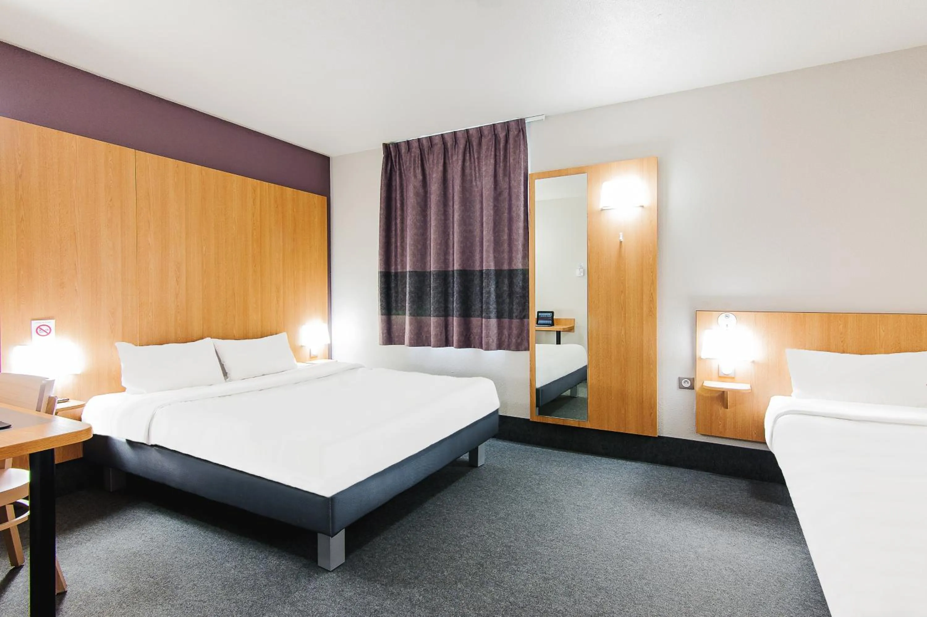 Bedroom, Bed in B&B HOTEL Mont-de-Marsan