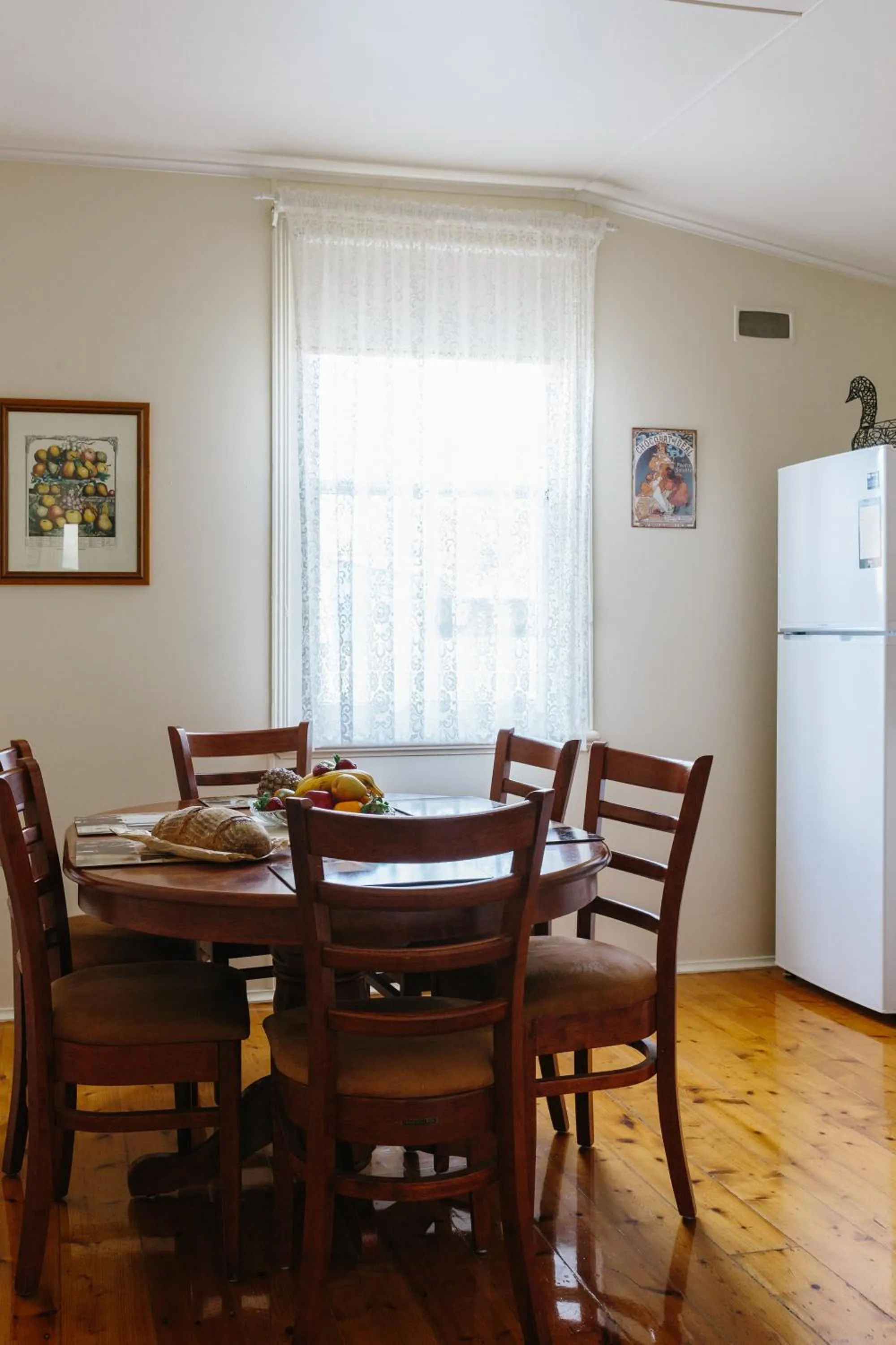 Dining area in Isabella at Kyneton