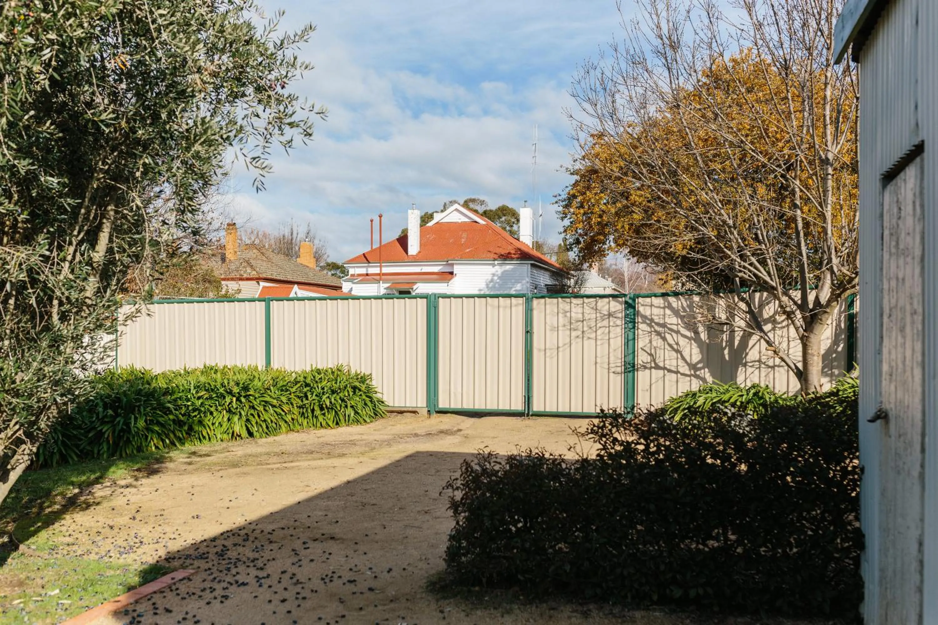 Parking in Isabella at Kyneton
