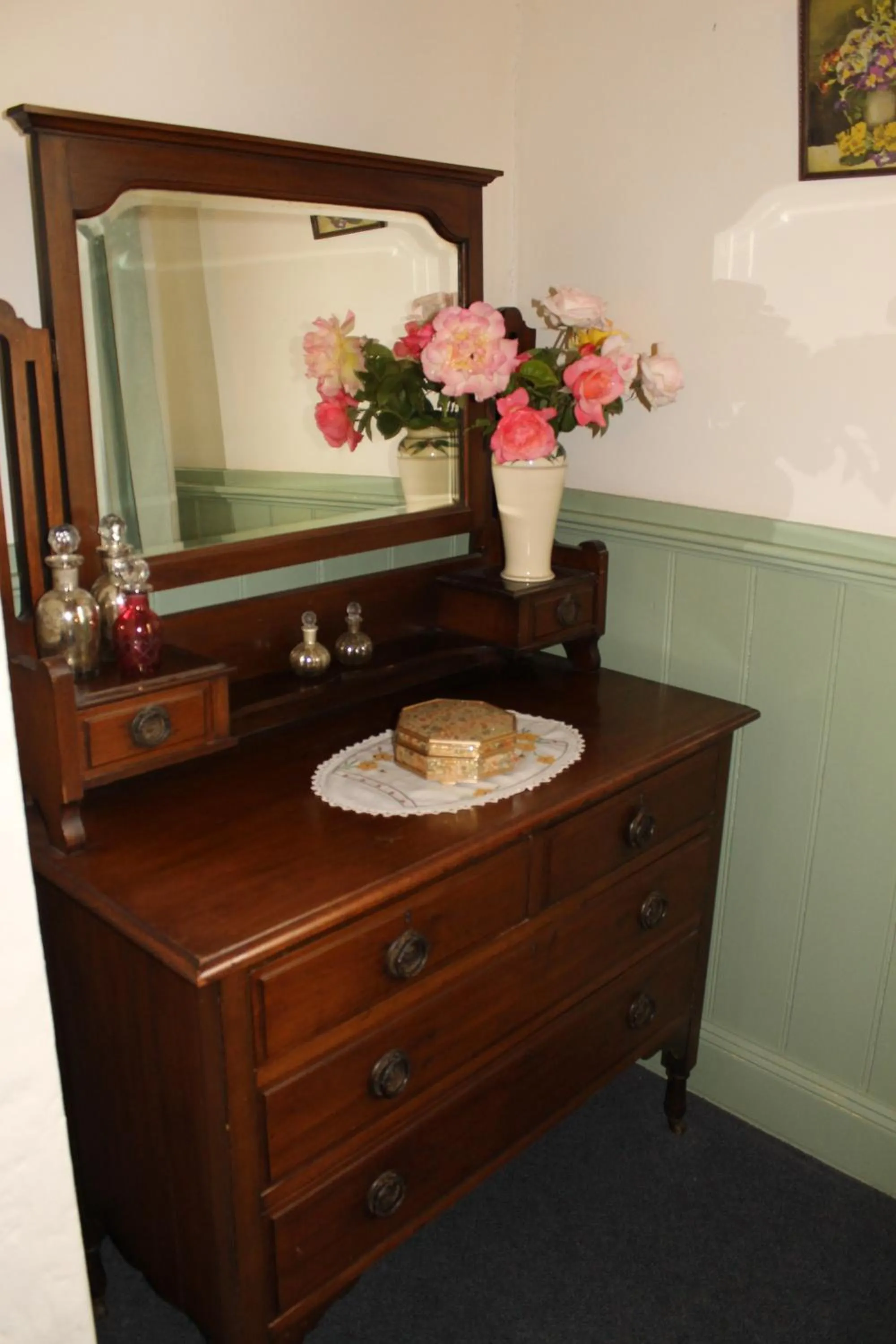Decorative detail in Isabella at Kyneton