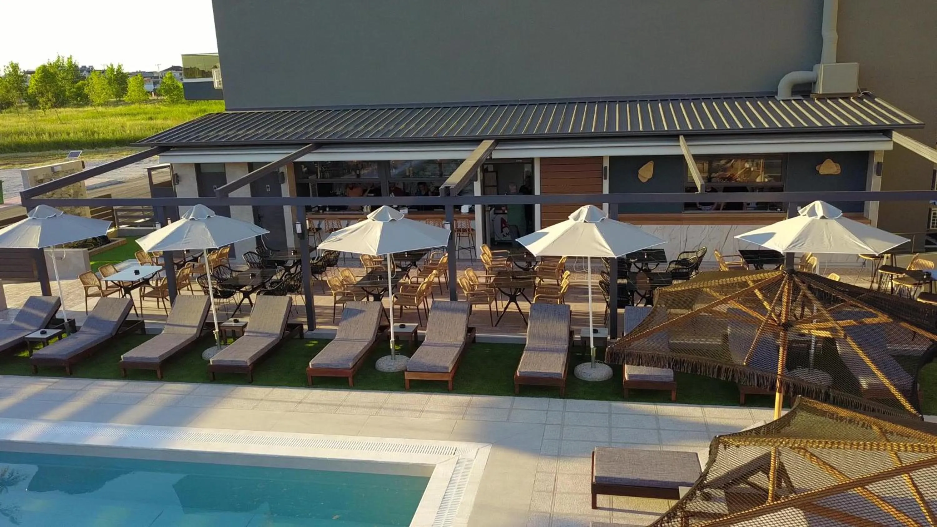 Restaurant/places to eat in ASTERAS STUDIOS