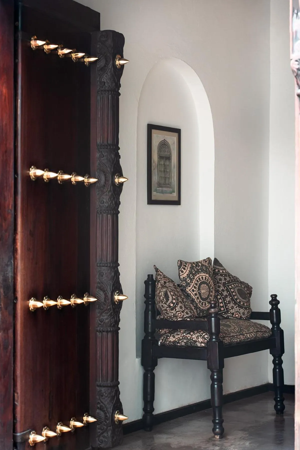 Facade/entrance in Kisiwa House