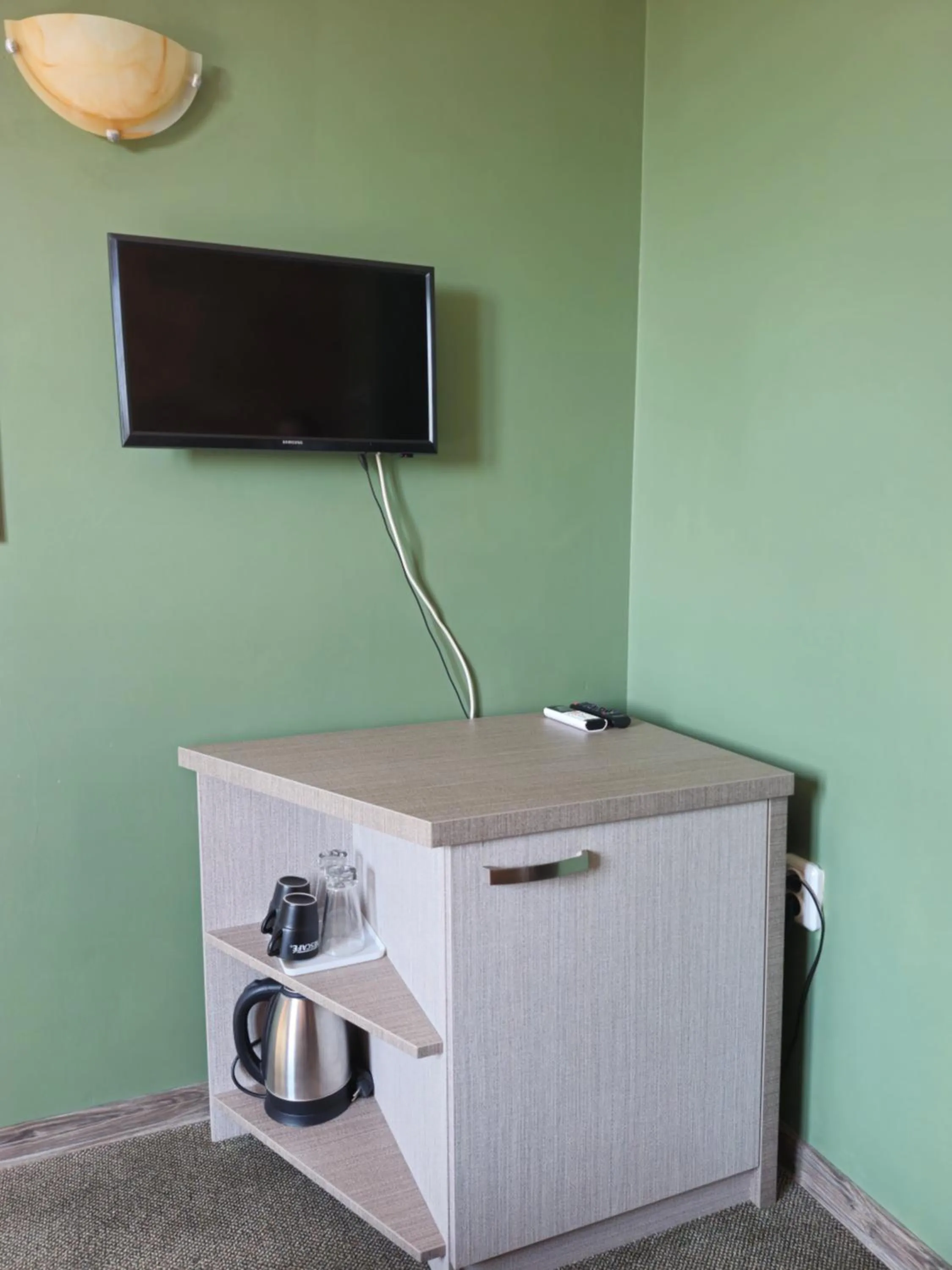 TV and multimedia in Family hotel Favourite