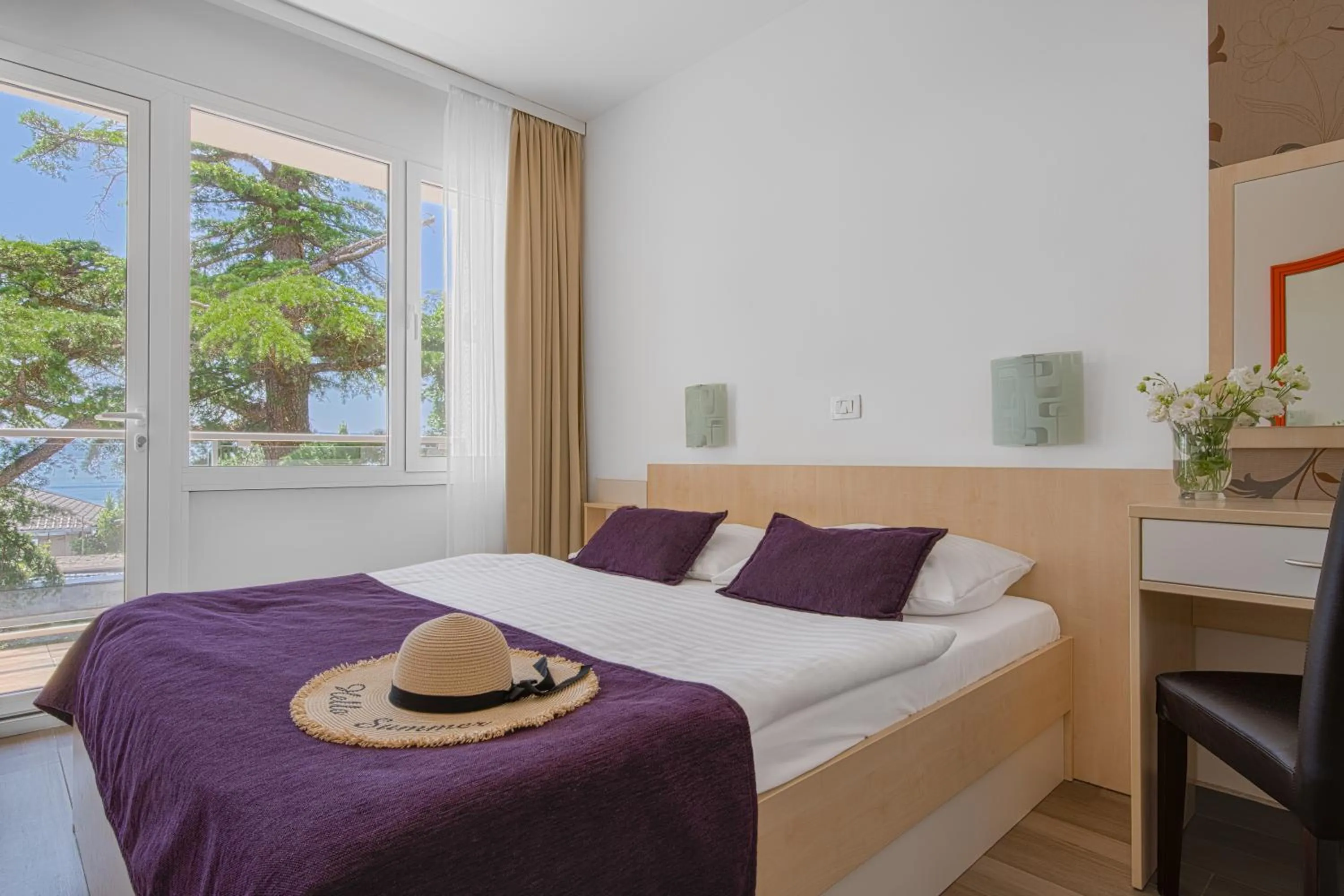 Bedroom, Bed in Hotel Slaven