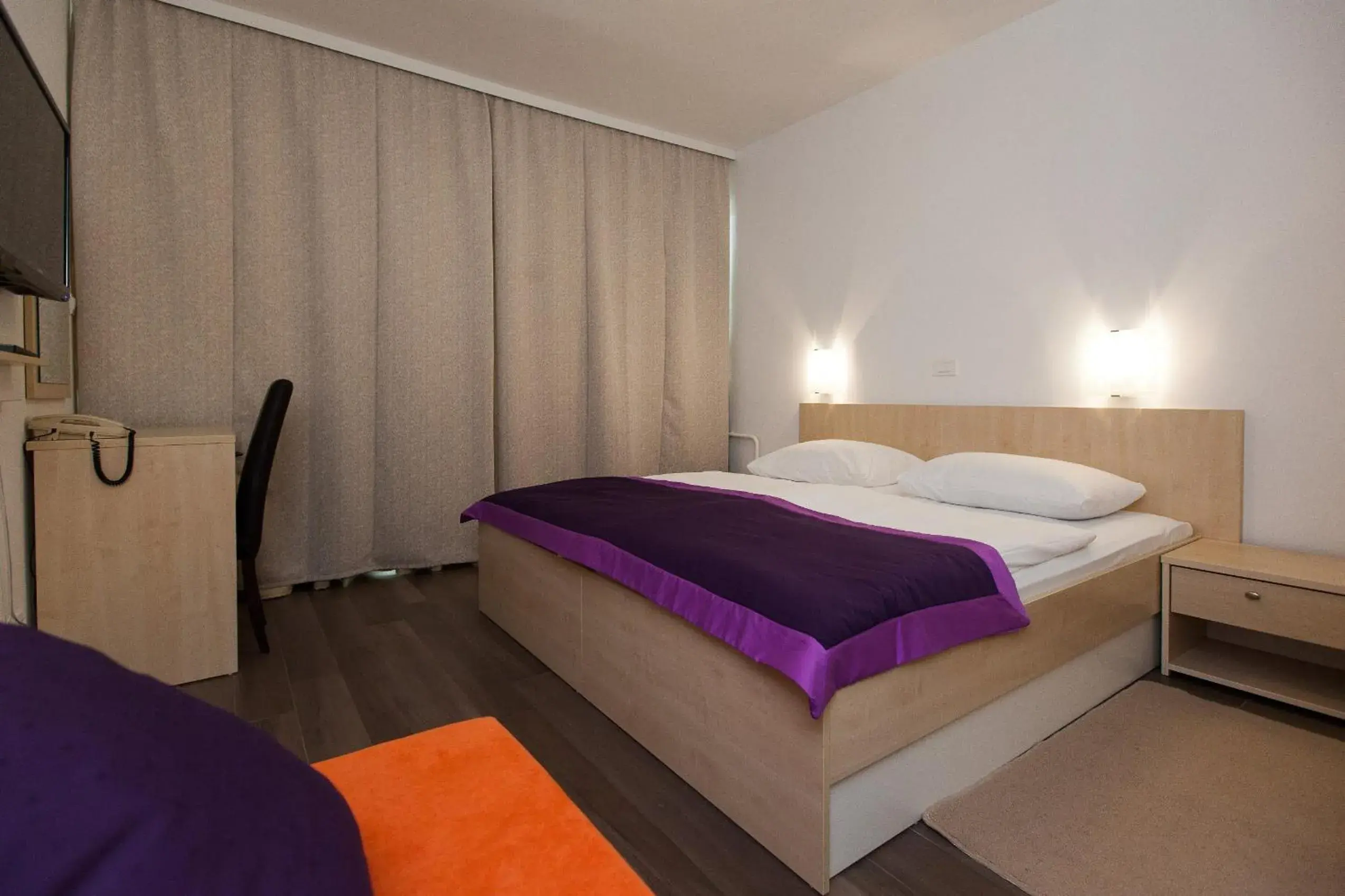 Bedroom, Bed in Hotel Slaven Bedroom, Bed in Hotel Slaven