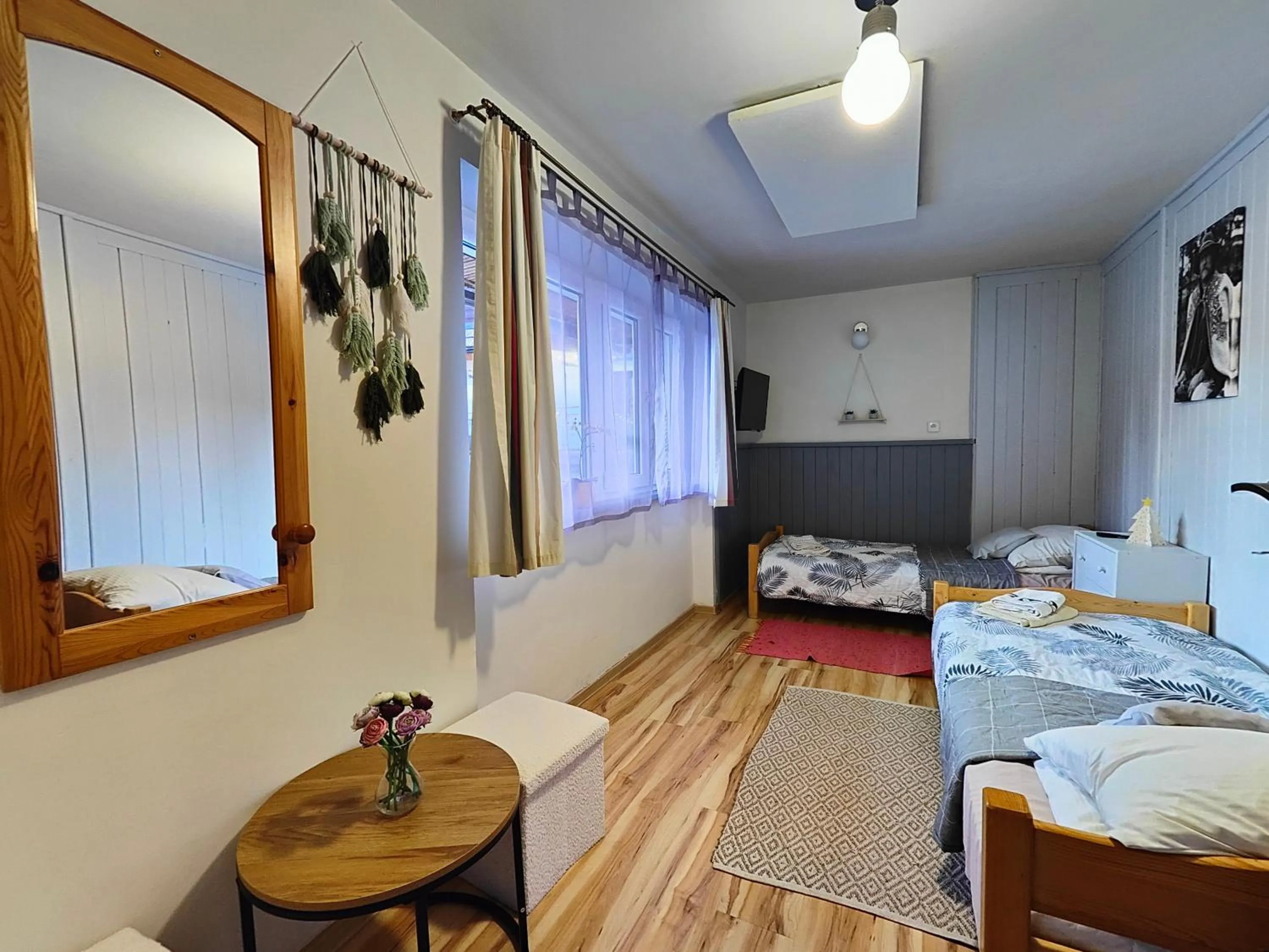 Bed in Willa Mozaika