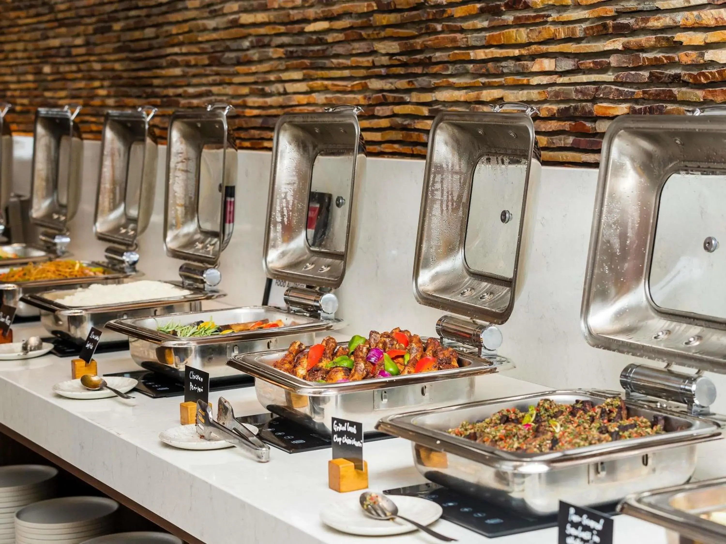 Restaurant/places to eat in Mövenpick Ambassador Hotel Accra Restaurant/places to eat in Mövenpick Ambassador Hotel Accra