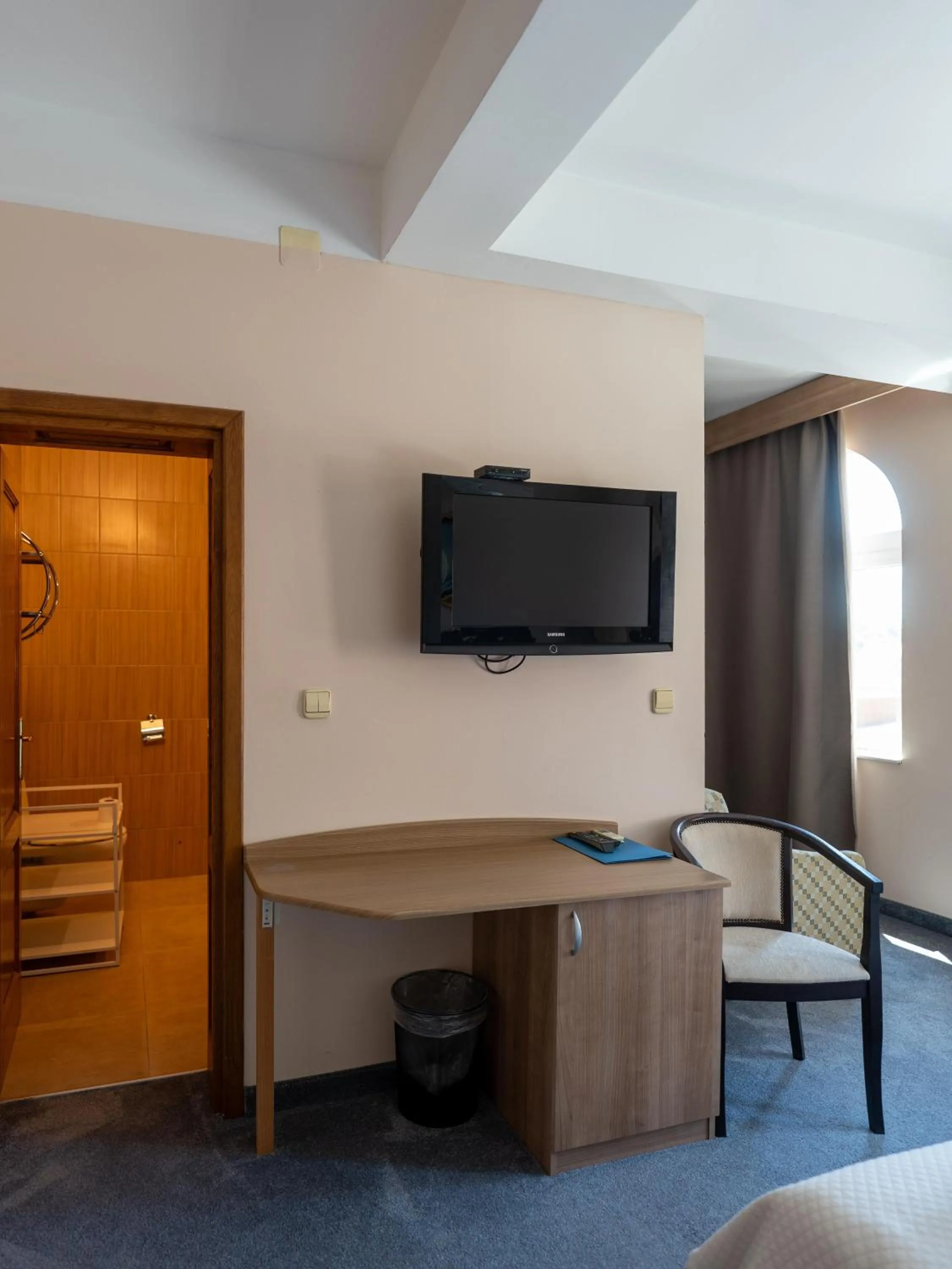 Bed in Hotel Admiral Vinkovci