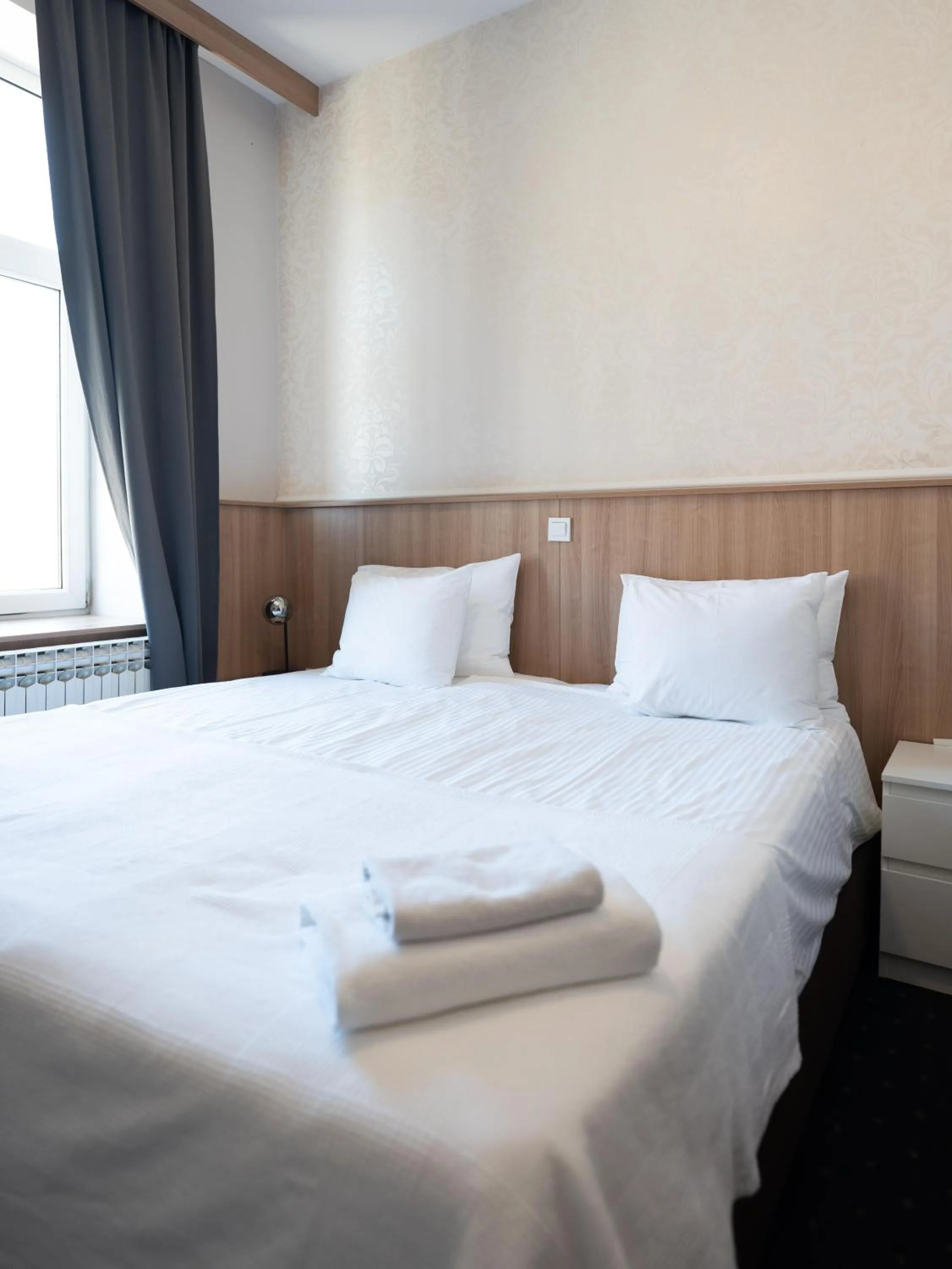 Bed in Hotel Admiral Vinkovci