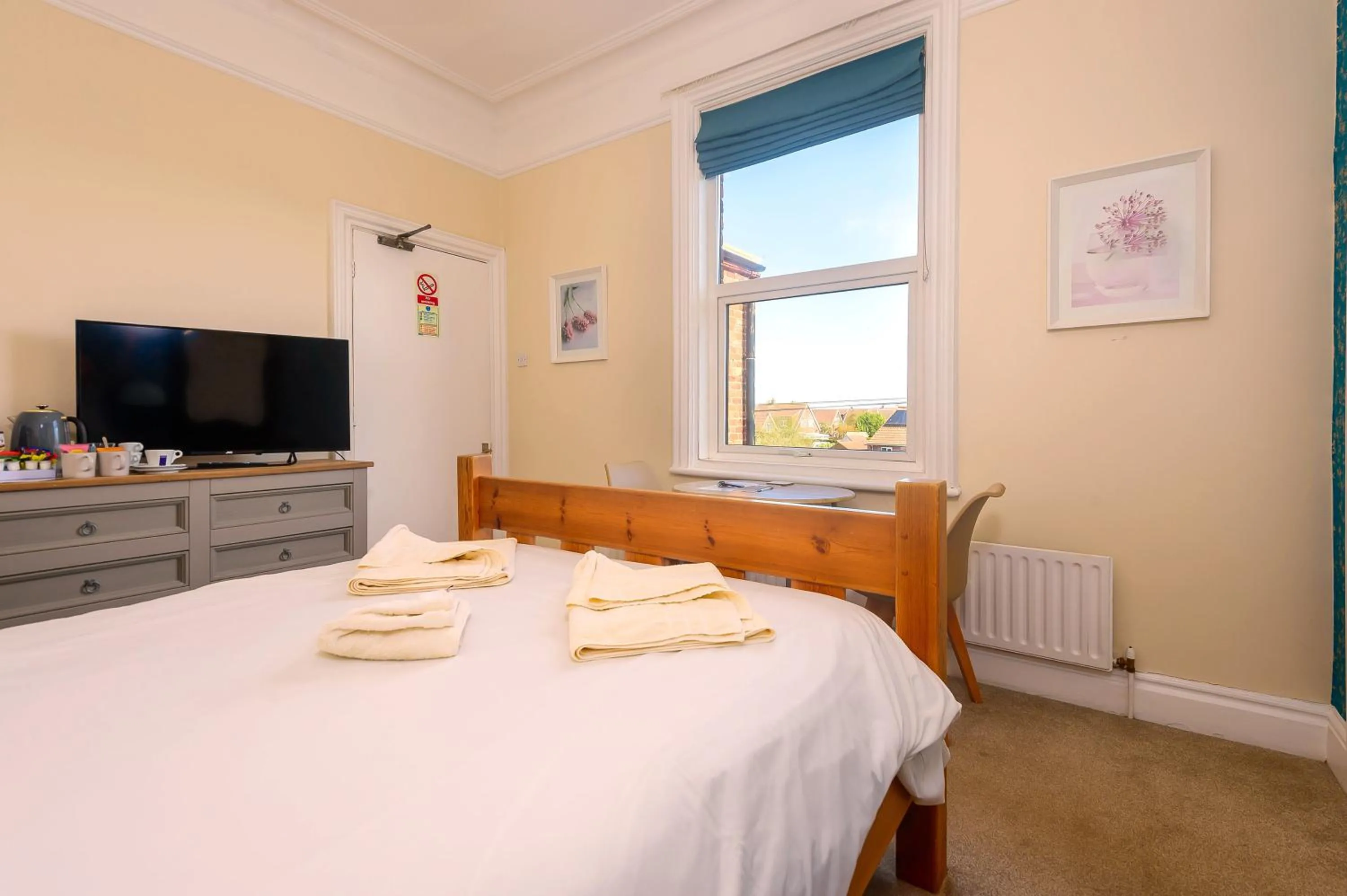 Bed in Hillcrest Whitby