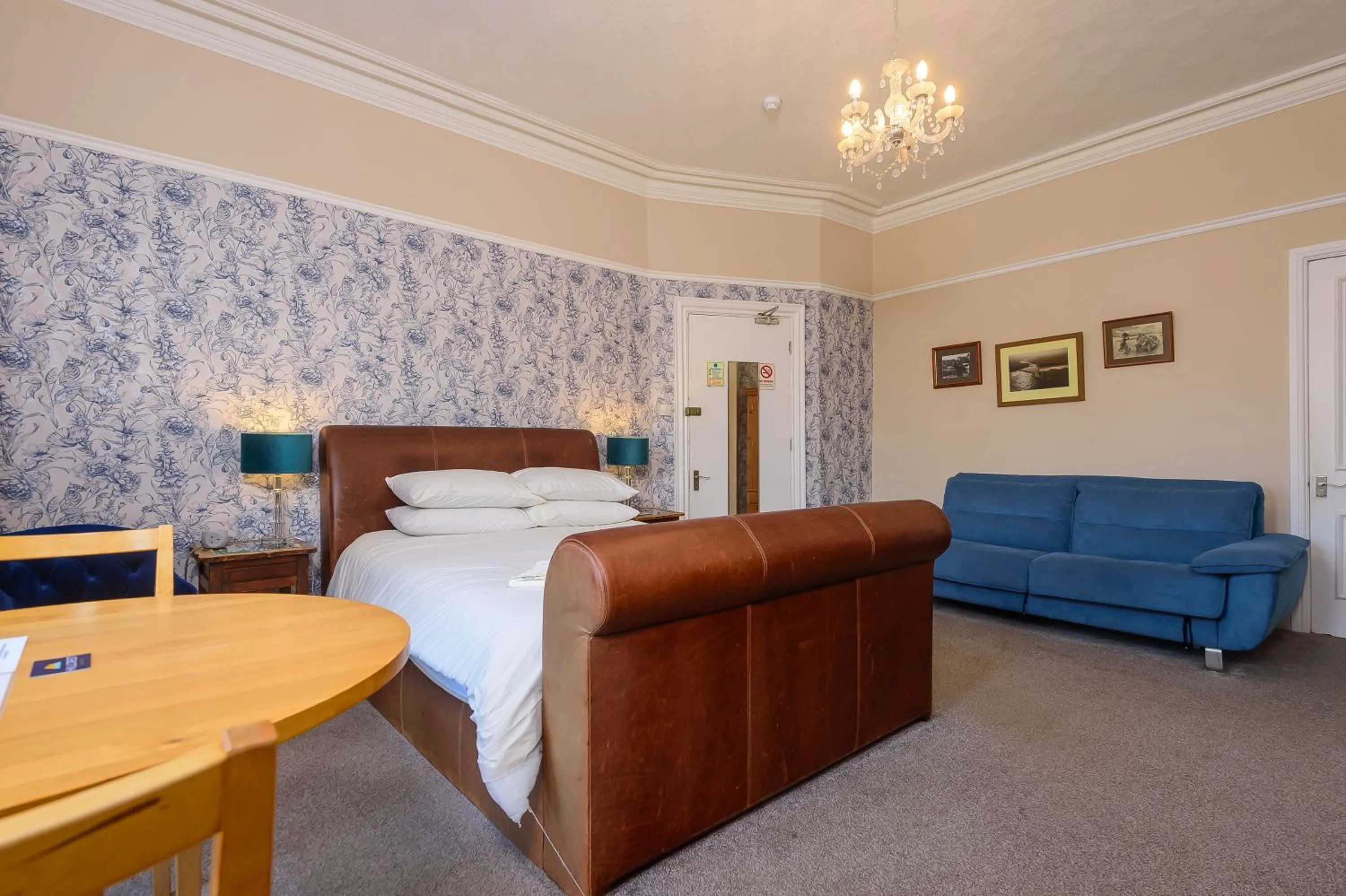 Bed in Hillcrest Whitby
